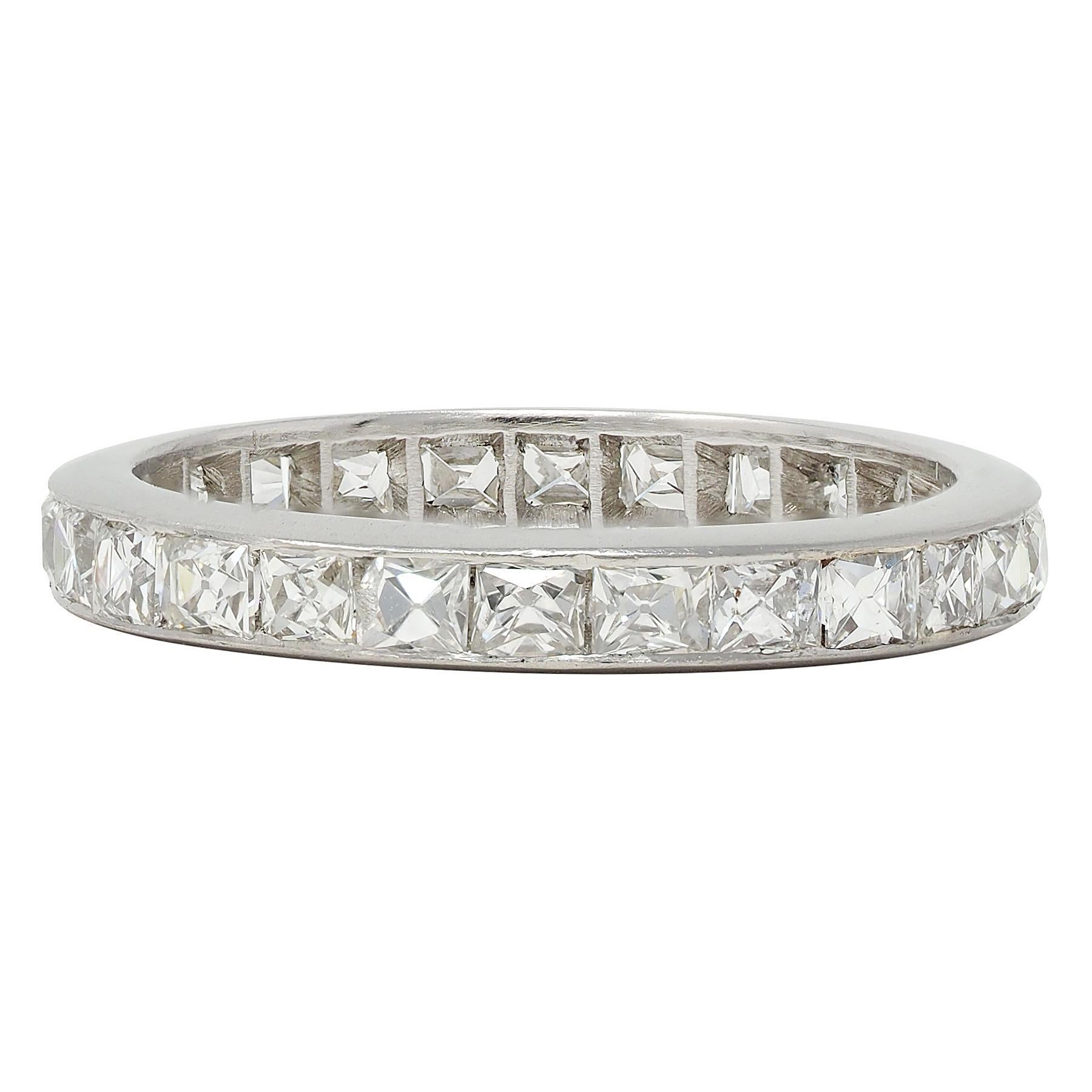 Anillo de eternidad vintage de platino con diamantes talla francesa de 1,50 quilates de mediados de siglo