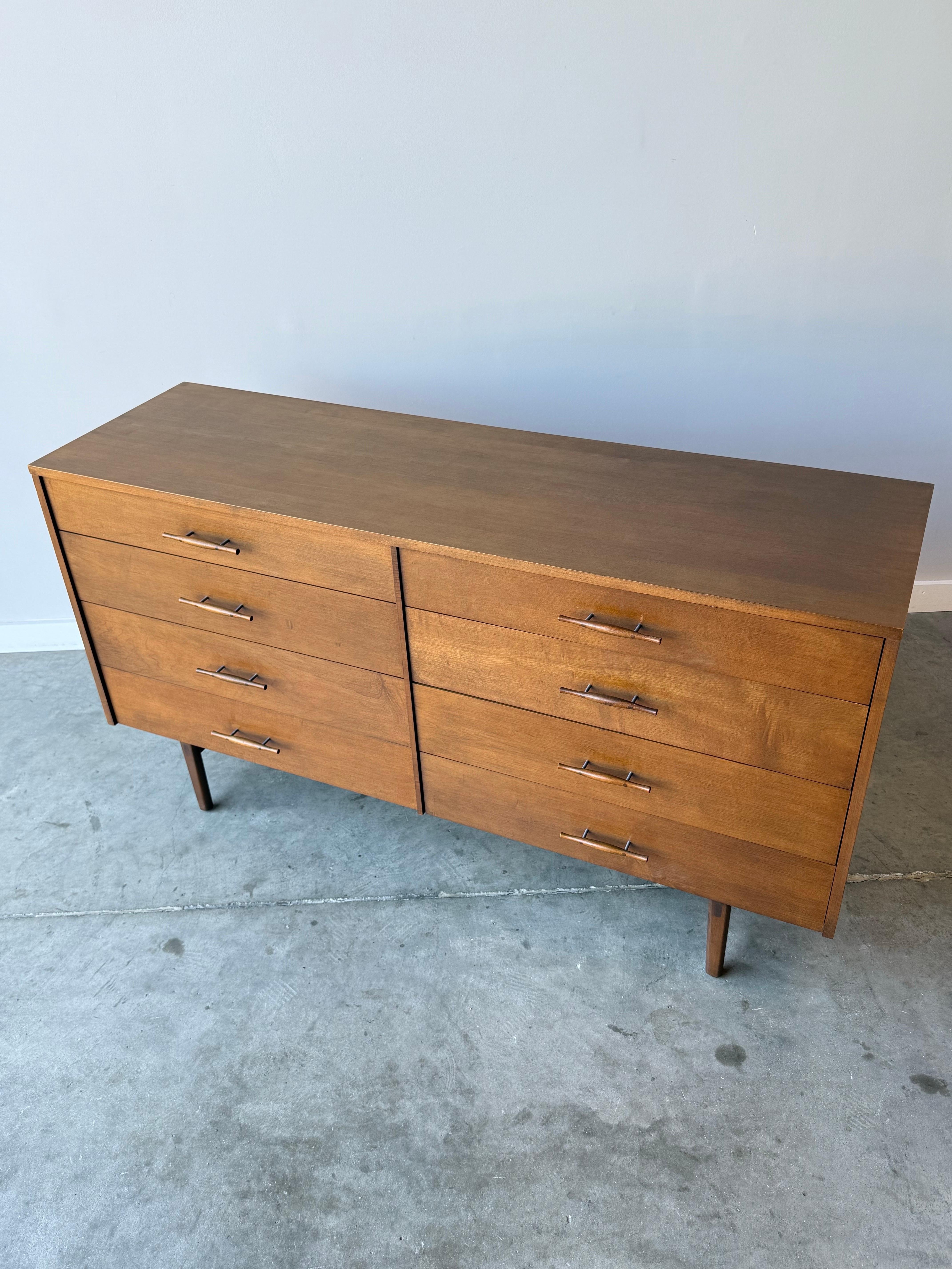 Commode 1507-S du milieu du siècle par Paul McCobb en vente 1