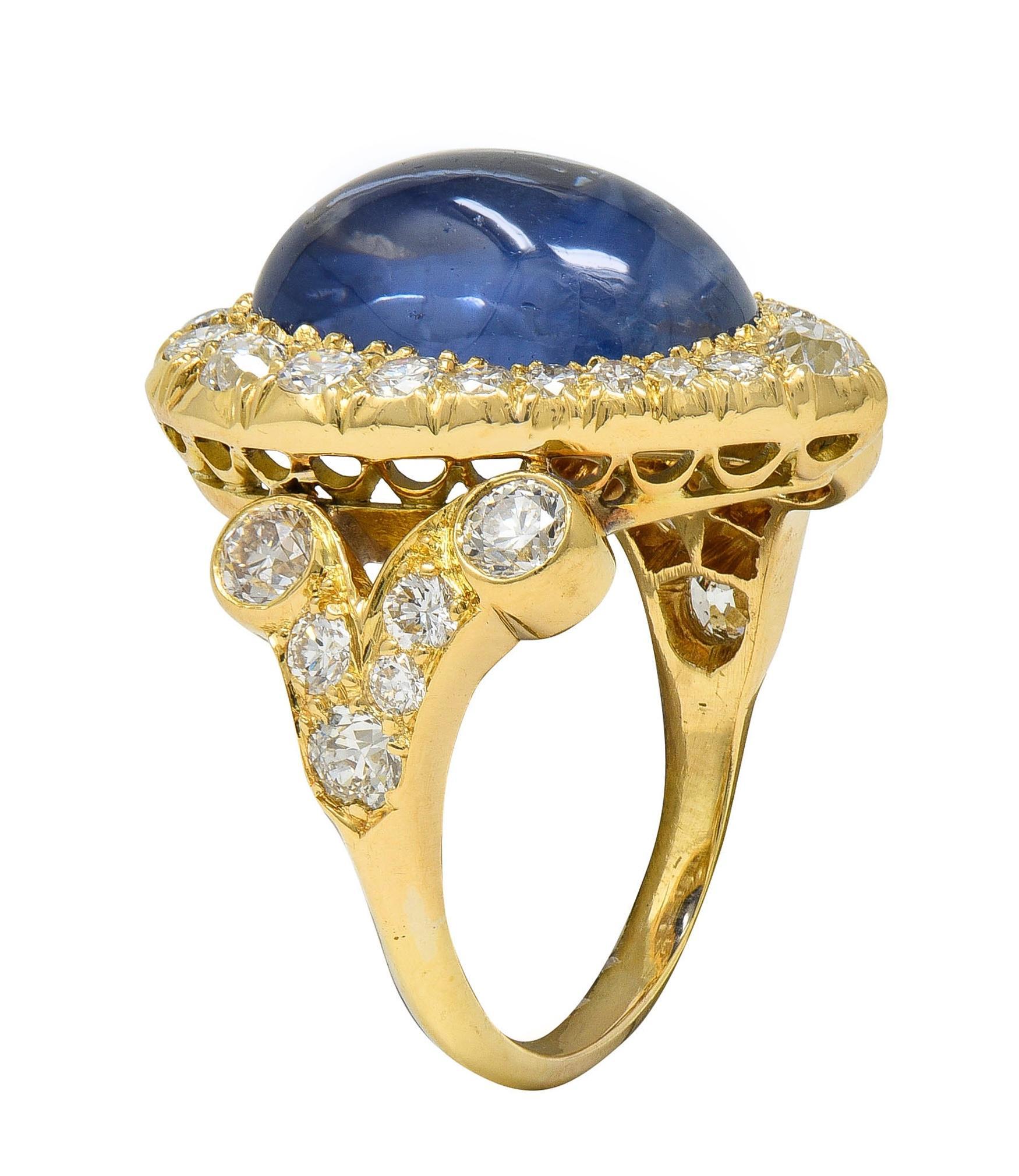 Bague en or 14 carats avec saphir de Ceylan 15,35 carats et diamants, certifiée GIA, du milieu du siècle dernier Excellent état - En vente à Philadelphia, PA