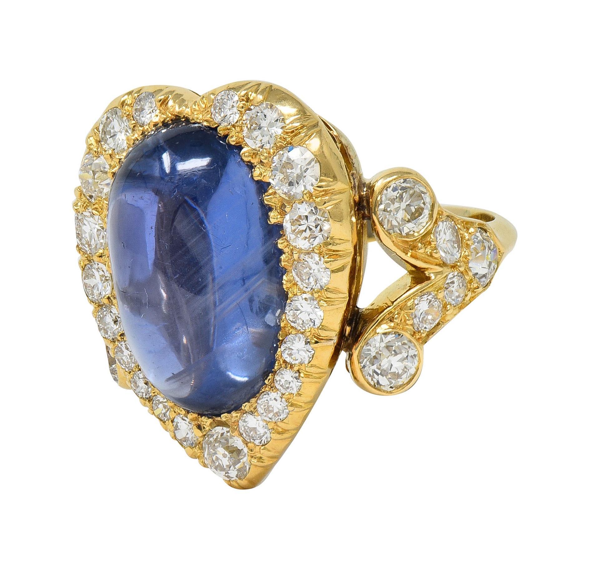 Bague en or 14 carats avec saphir de Ceylan 15,35 carats et diamants, certifiée GIA, du milieu du siècle dernier en vente 3