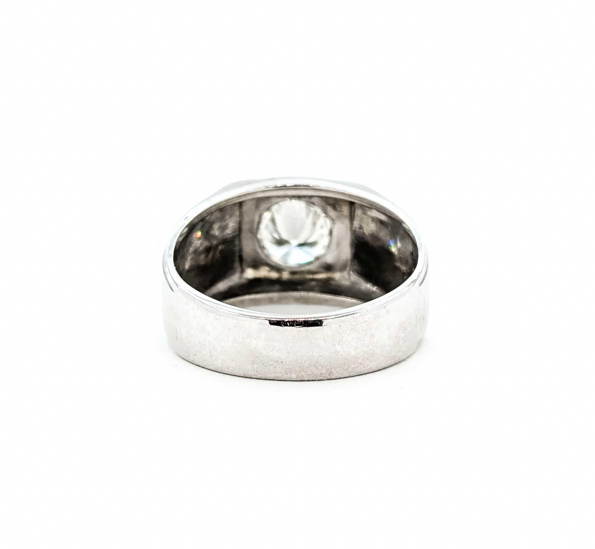 Anello Mid-Century con diamante da 1,57 carati in oro bianco 14 carati in vendita 1
