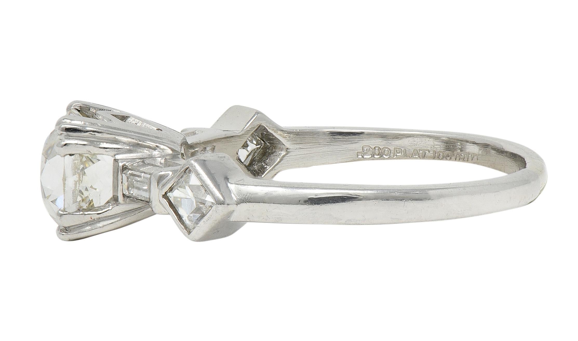 Anello di fidanzamento in platino con diamante Old Mine Cut 1,63 CTW di metà secolo, GIA in vendita 1