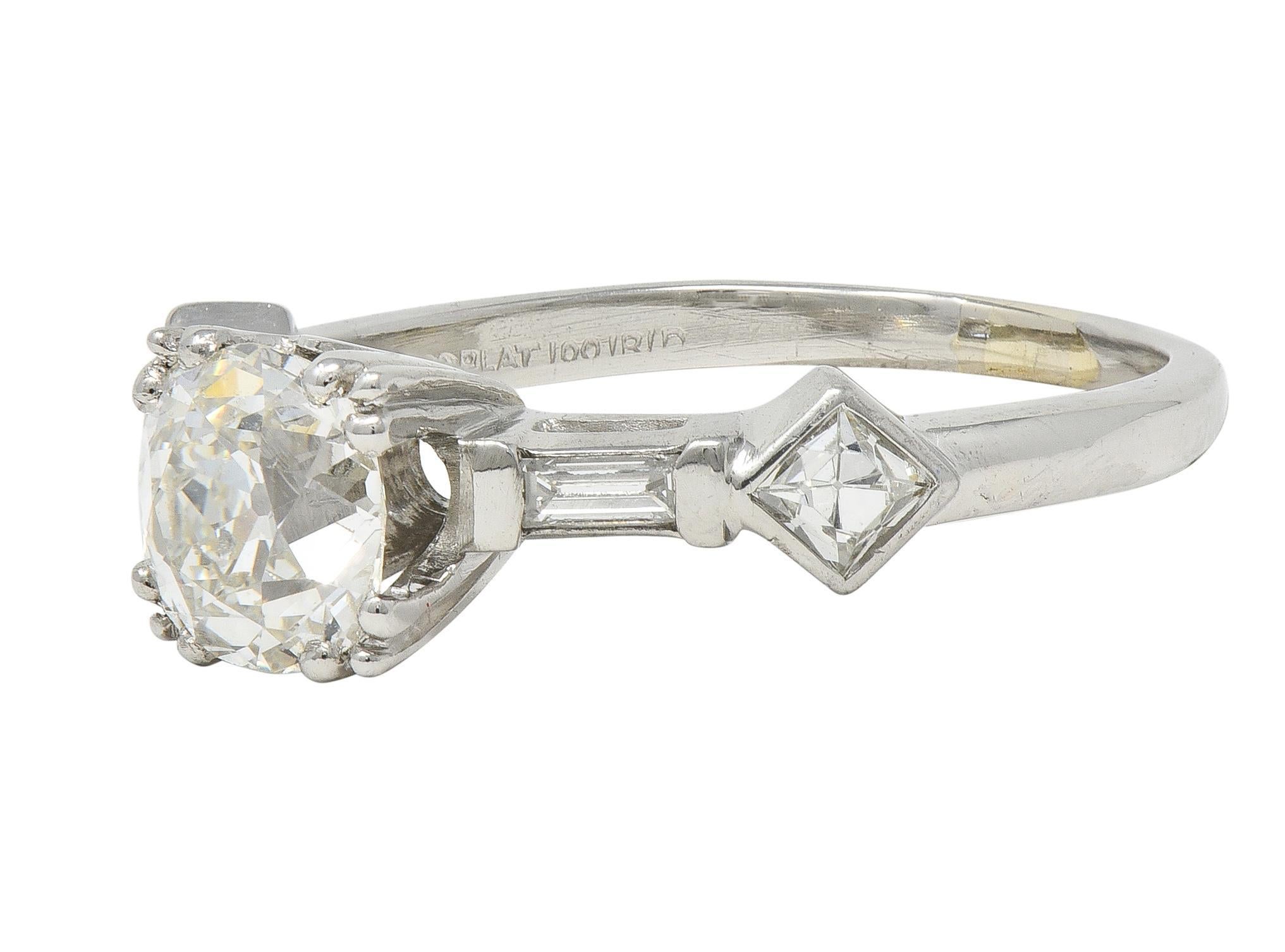 Anello di fidanzamento in platino con diamante Old Mine Cut 1,63 CTW di metà secolo, GIA in vendita 2