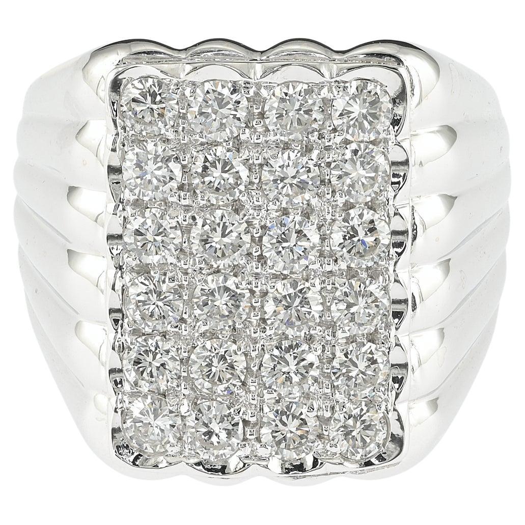 Mid century 1.65 CT G VVS Diamond 18 Kt Unisex Ring For Sale