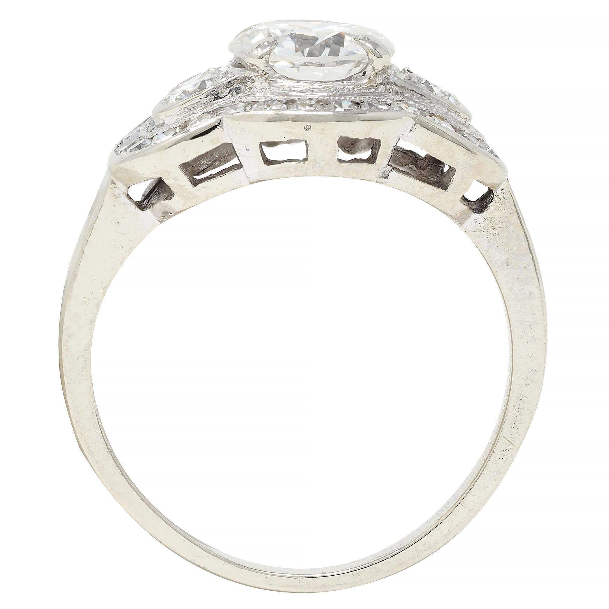 Mid-Century 1,65 CTW Diamant 14 Karat Weißgold Vintage Cluster Verlobungsring im Angebot 5