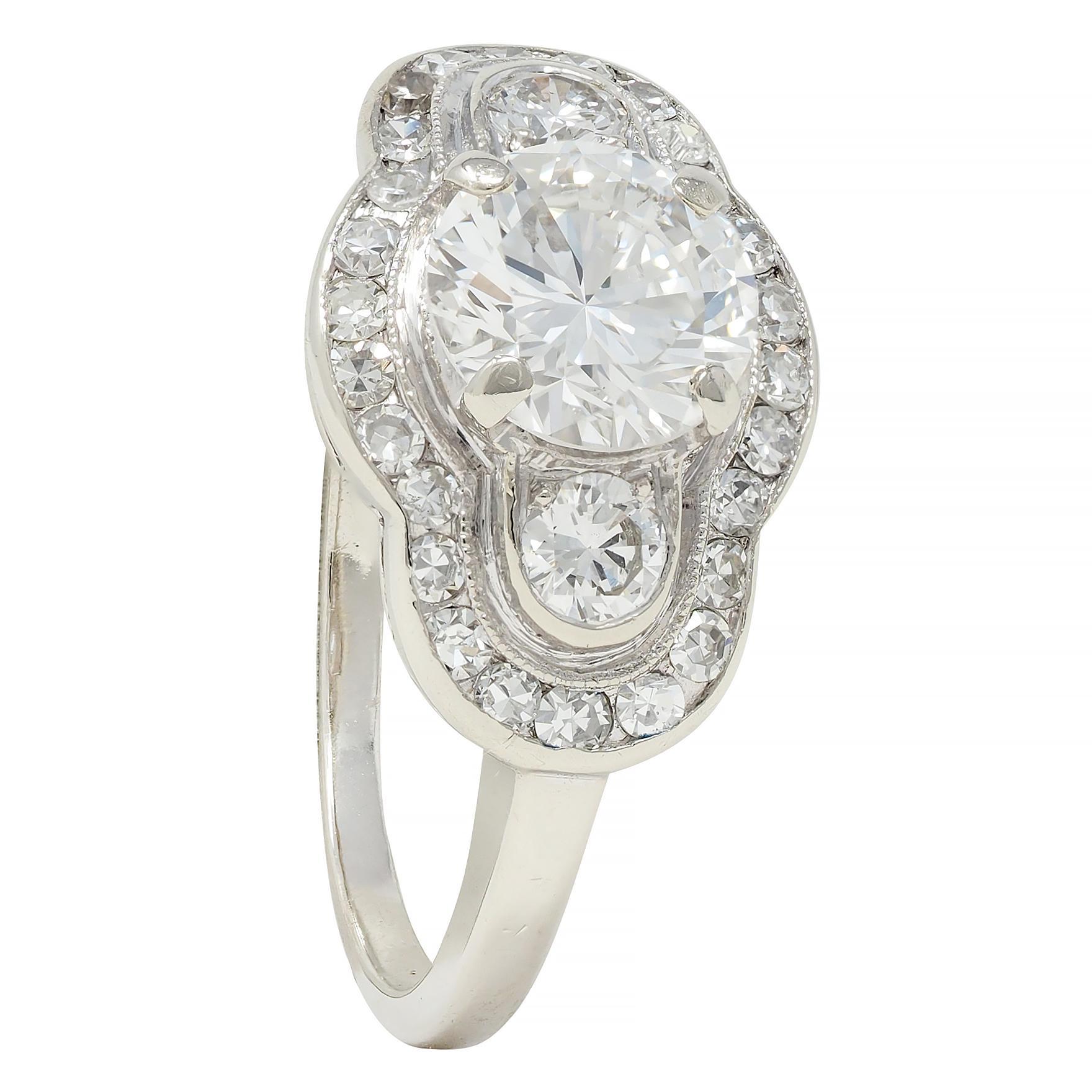 Mid-Century 1,65 CTW Diamant 14 Karat Weißgold Vintage Cluster Verlobungsring im Angebot 6