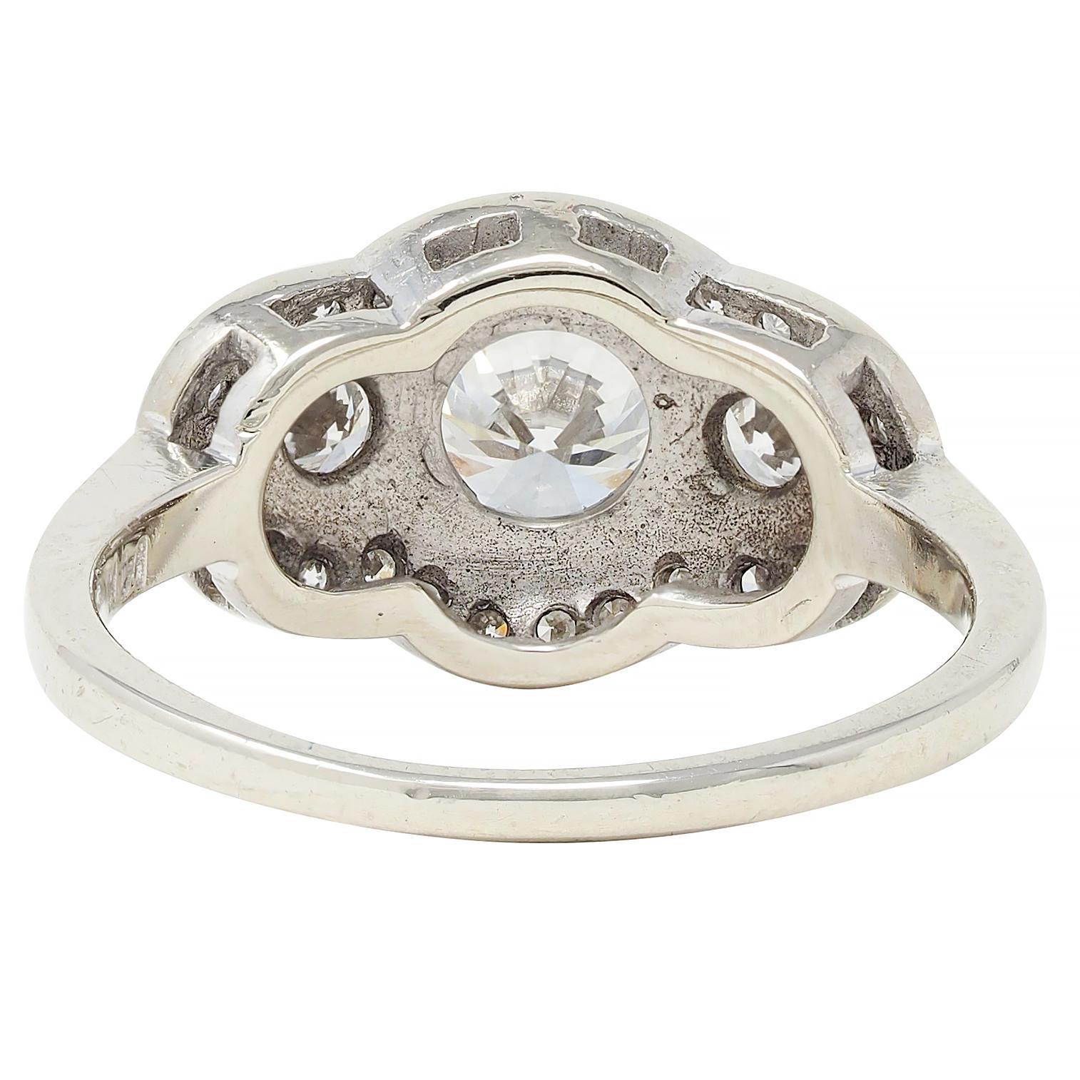 Mid-Century 1,65 CTW Diamant 14 Karat Weißgold Vintage Cluster Verlobungsring für Damen oder Herren im Angebot