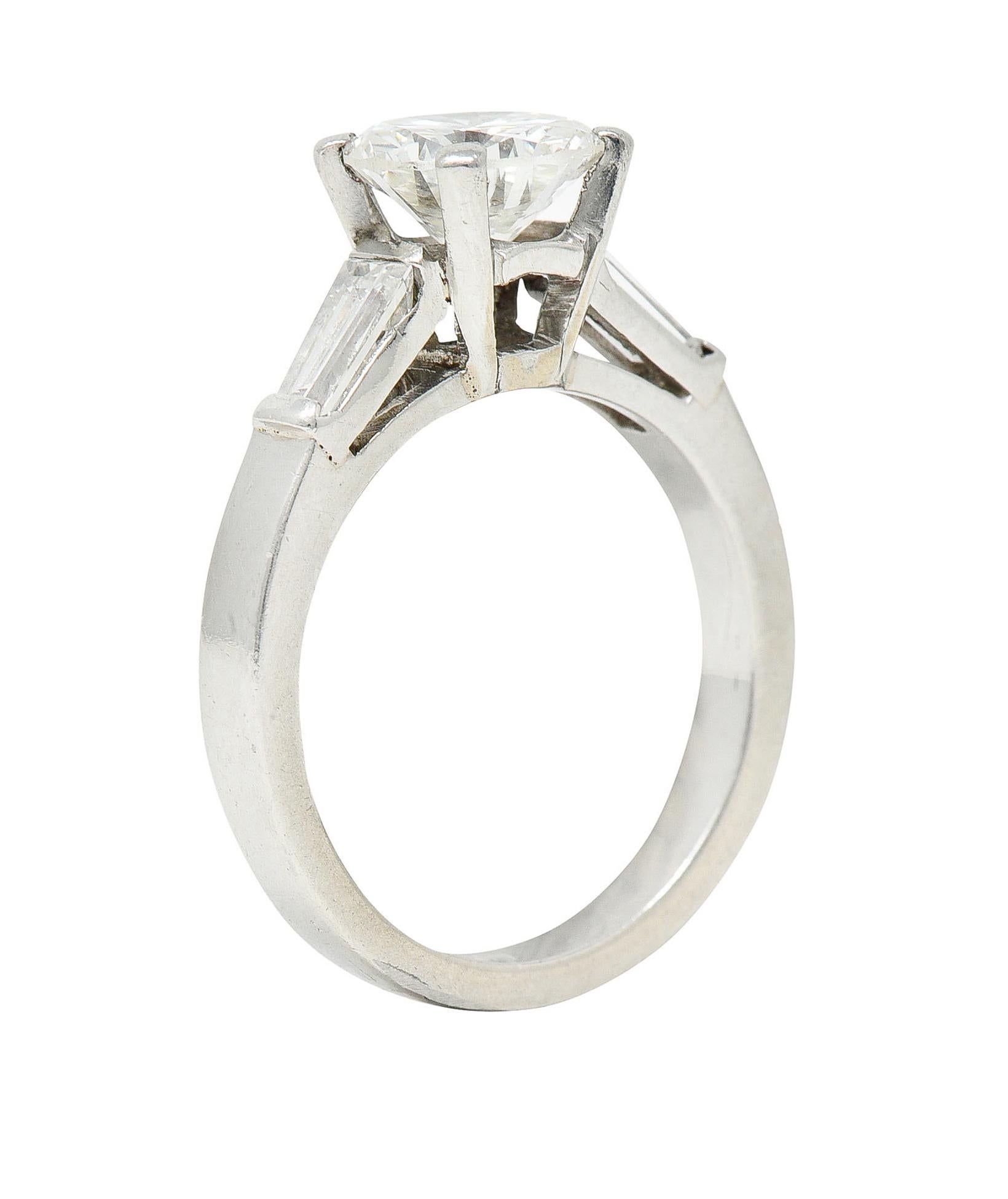 Women's or Men's Mid-Century 1.66 Carats Diamond Platinum Engagement Ring For Sale