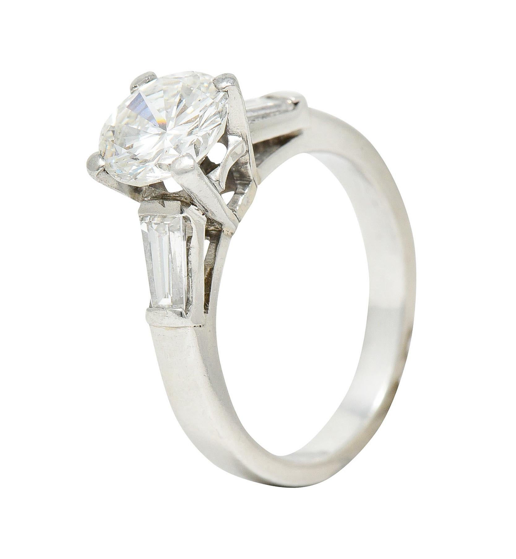 Mid-Century 1.66 Carats Diamond Platinum Engagement Ring For Sale 1