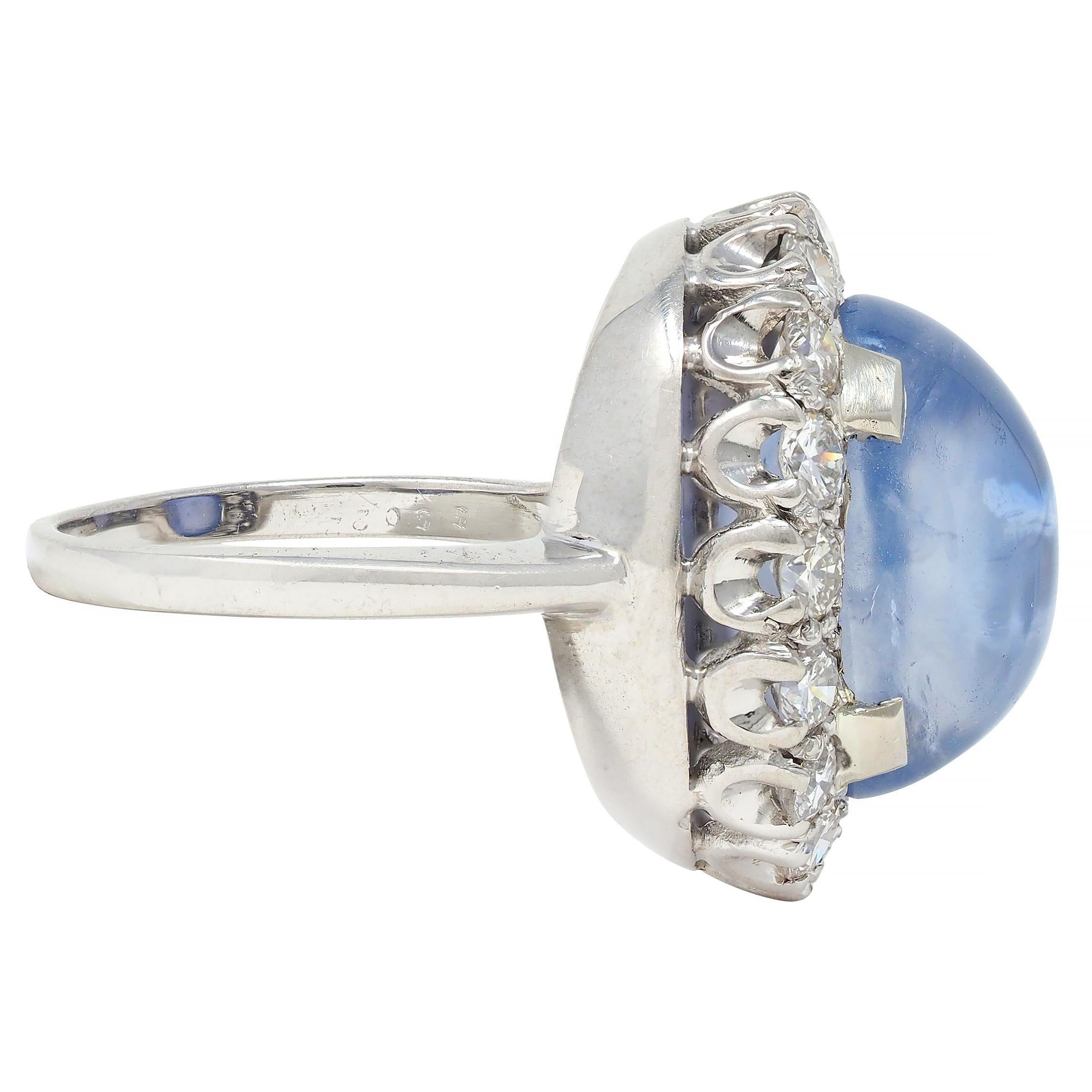 Mid-Century 16.75 CTW Star Sapphire Cabochon Diamond 14K Gold Vintage Halo Ring In Excellent Condition In Philadelphia, PA
