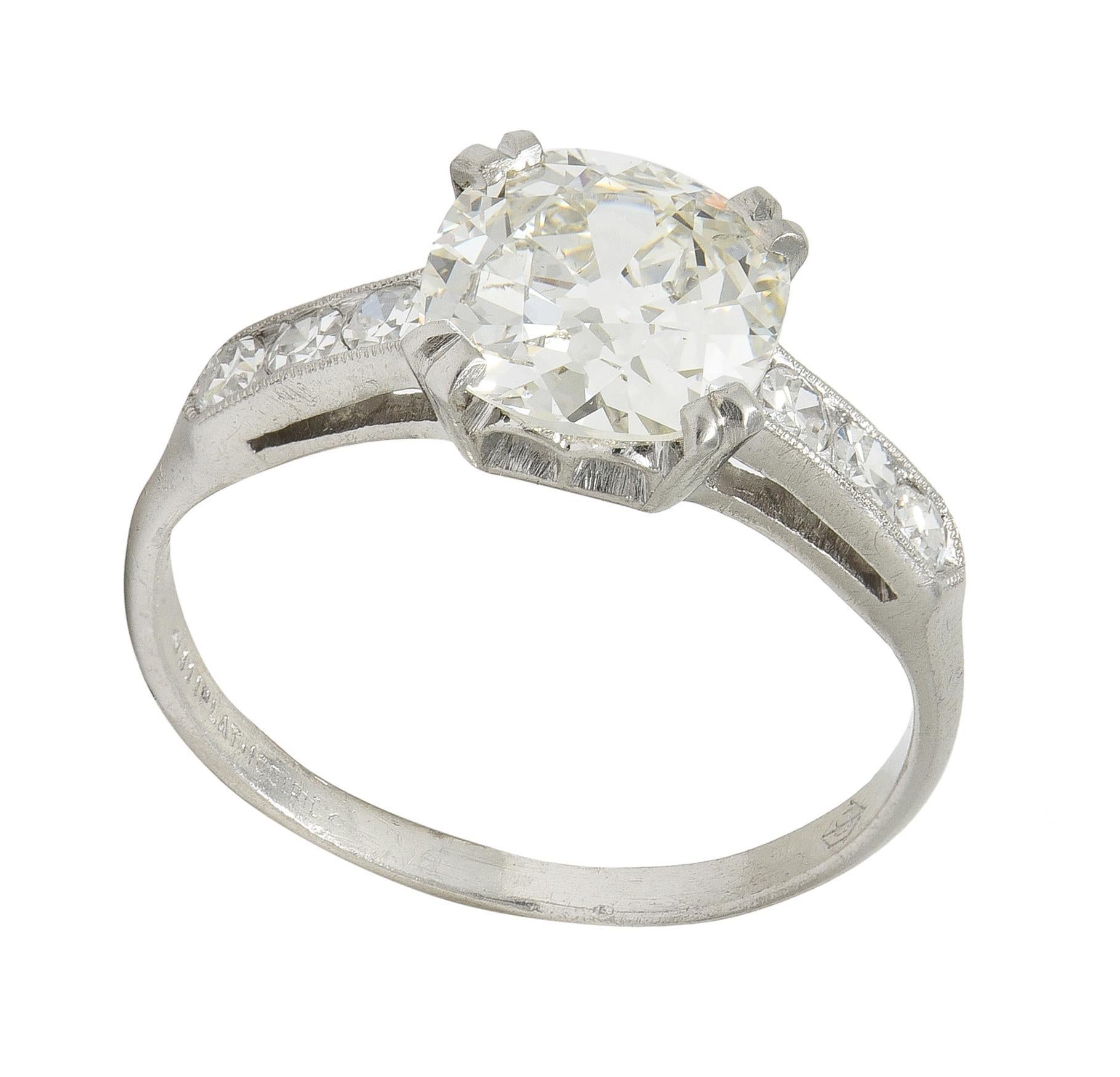 Anello di fidanzamento vintage in platino con diamante Old Mine Cut 1,71 CTW di metà secolo, GIA in vendita 5