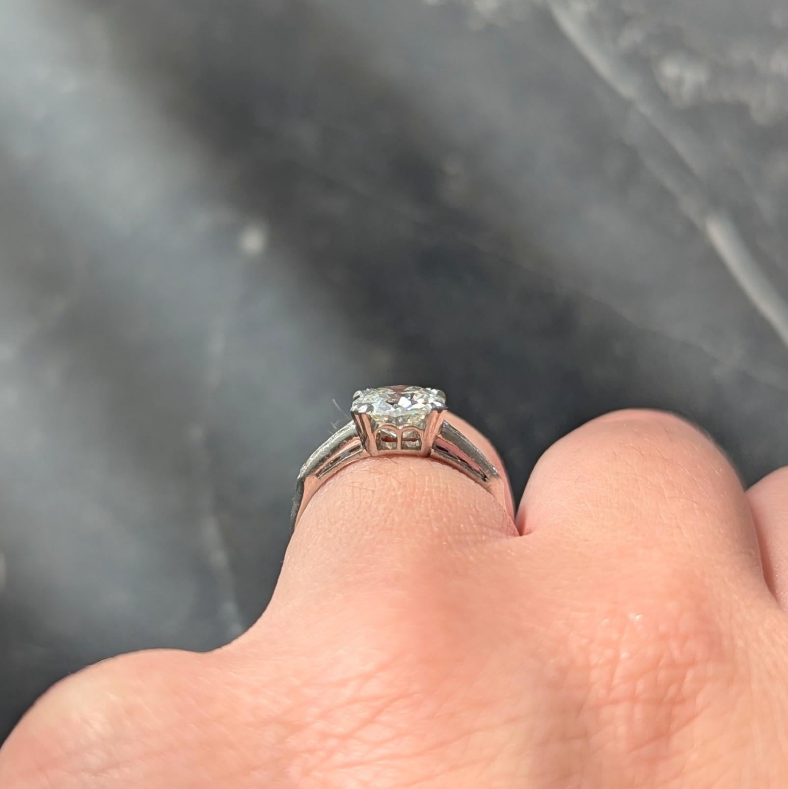 Anello di fidanzamento vintage in platino con diamante Old Mine Cut 1,71 CTW di metà secolo, GIA in vendita 6