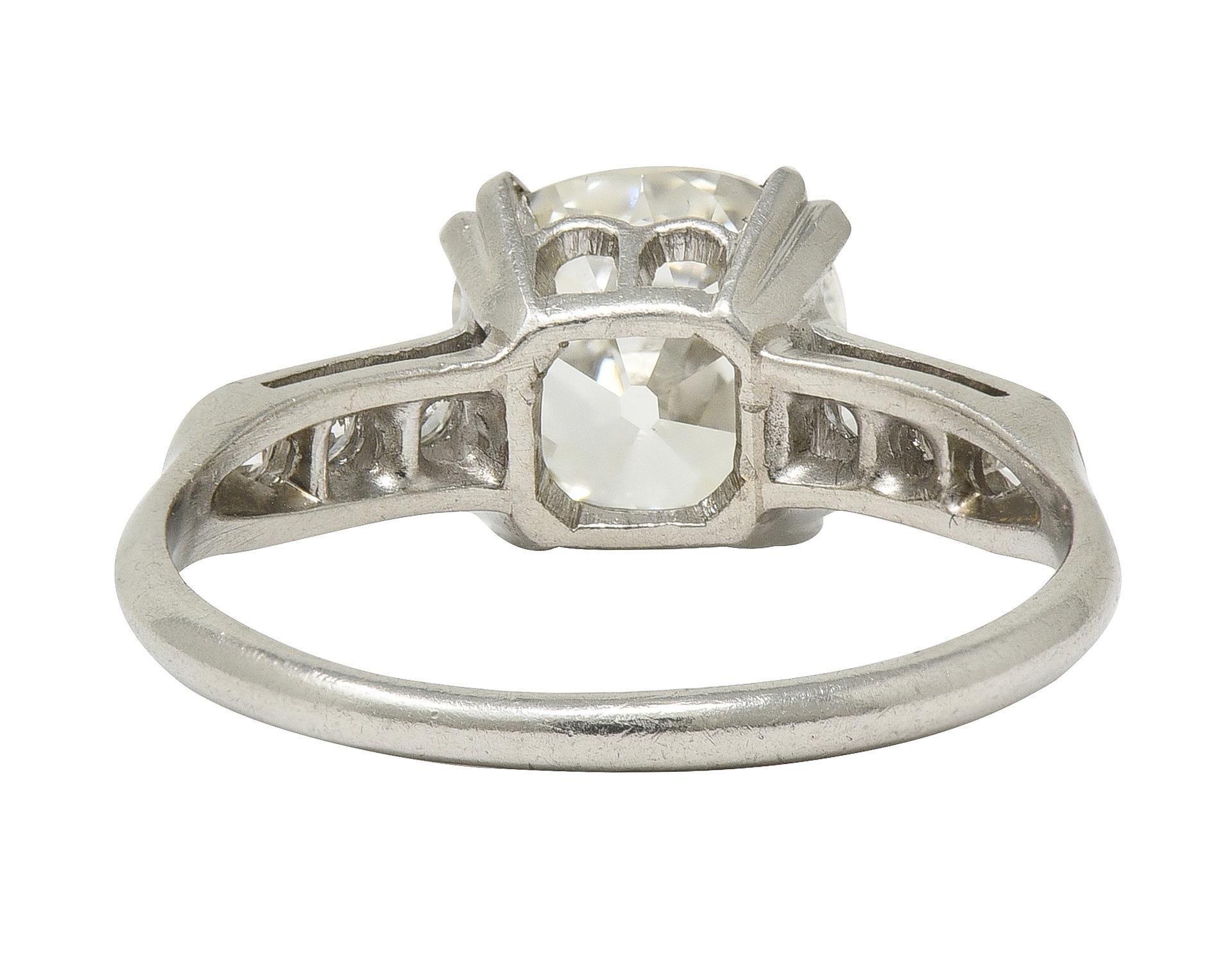 Anello di fidanzamento vintage in platino con diamante Old Mine Cut 1,71 CTW di metà secolo, GIA In condizioni ottime in vendita a Philadelphia, PA