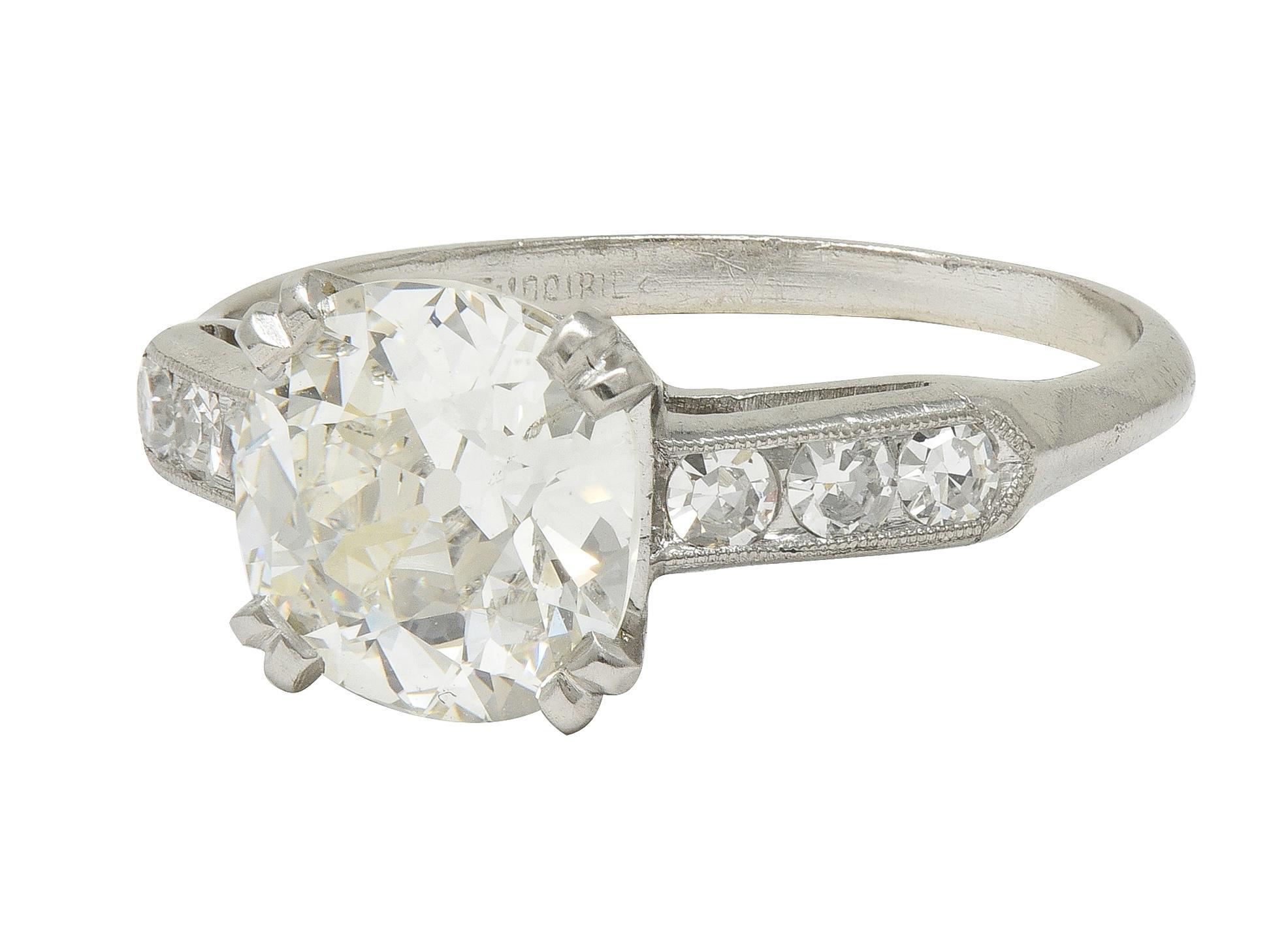 Anello di fidanzamento vintage in platino con diamante Old Mine Cut 1,71 CTW di metà secolo, GIA in vendita 1