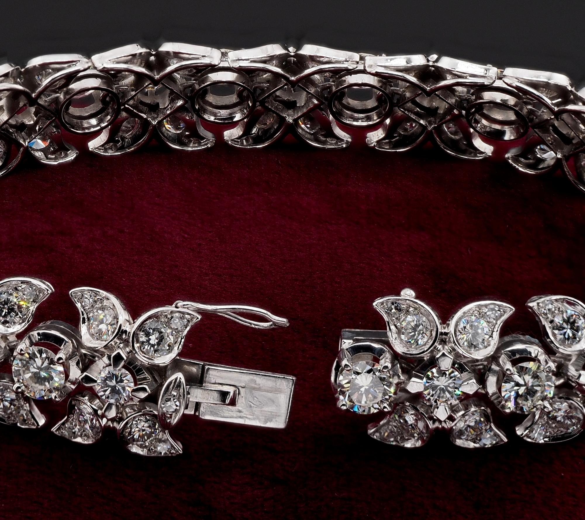 Women's Mid Century 17.25 Ct Diamond G VVS Platinum Dress Bracelet For Sale