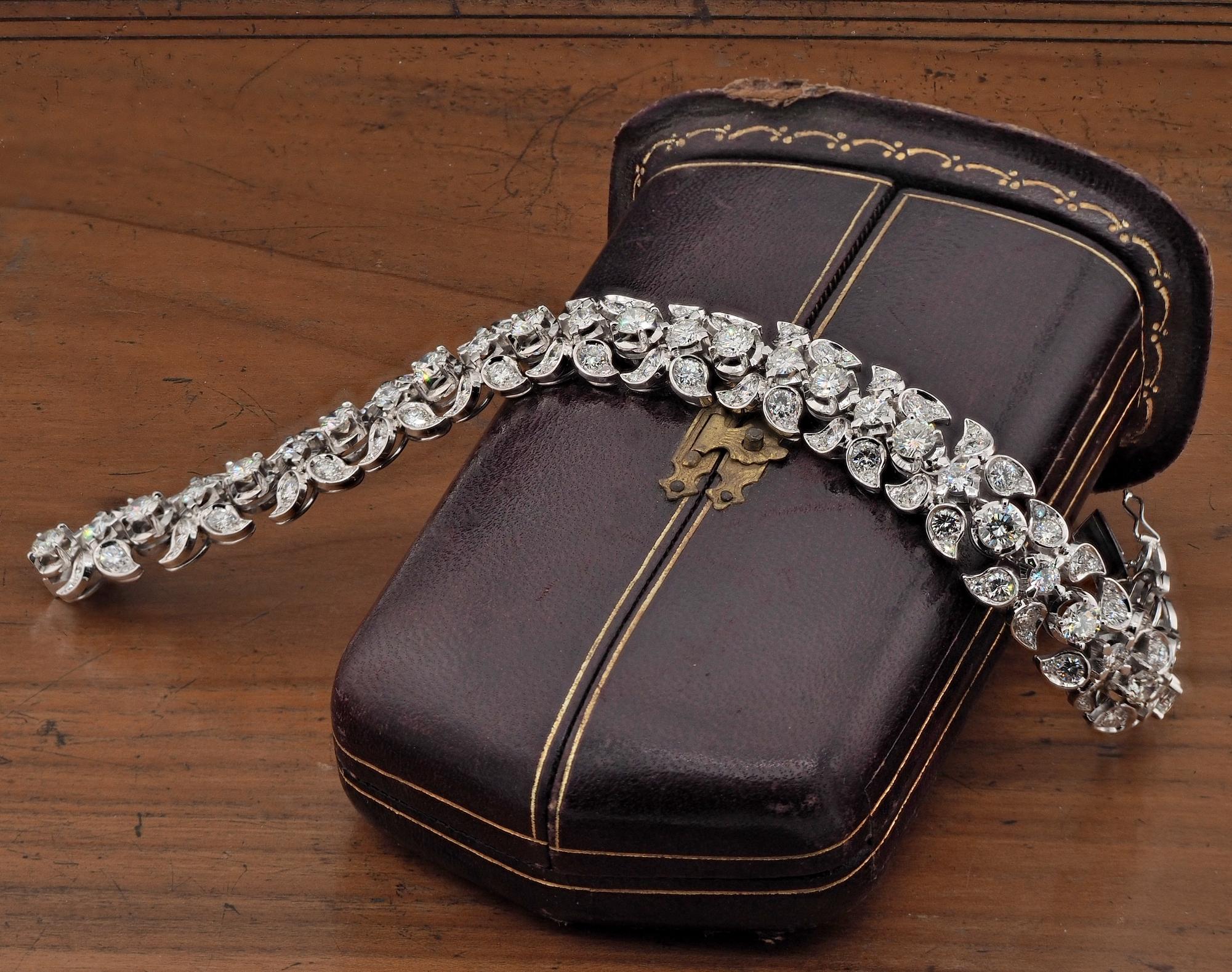Mid Century 17.25 Ct Diamond G VVS Platinum Dress Bracelet For Sale 1