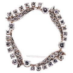 Mid Century 1.72Ctw Diamond Circle Pin Brooch in Platinum Vintage 1950's