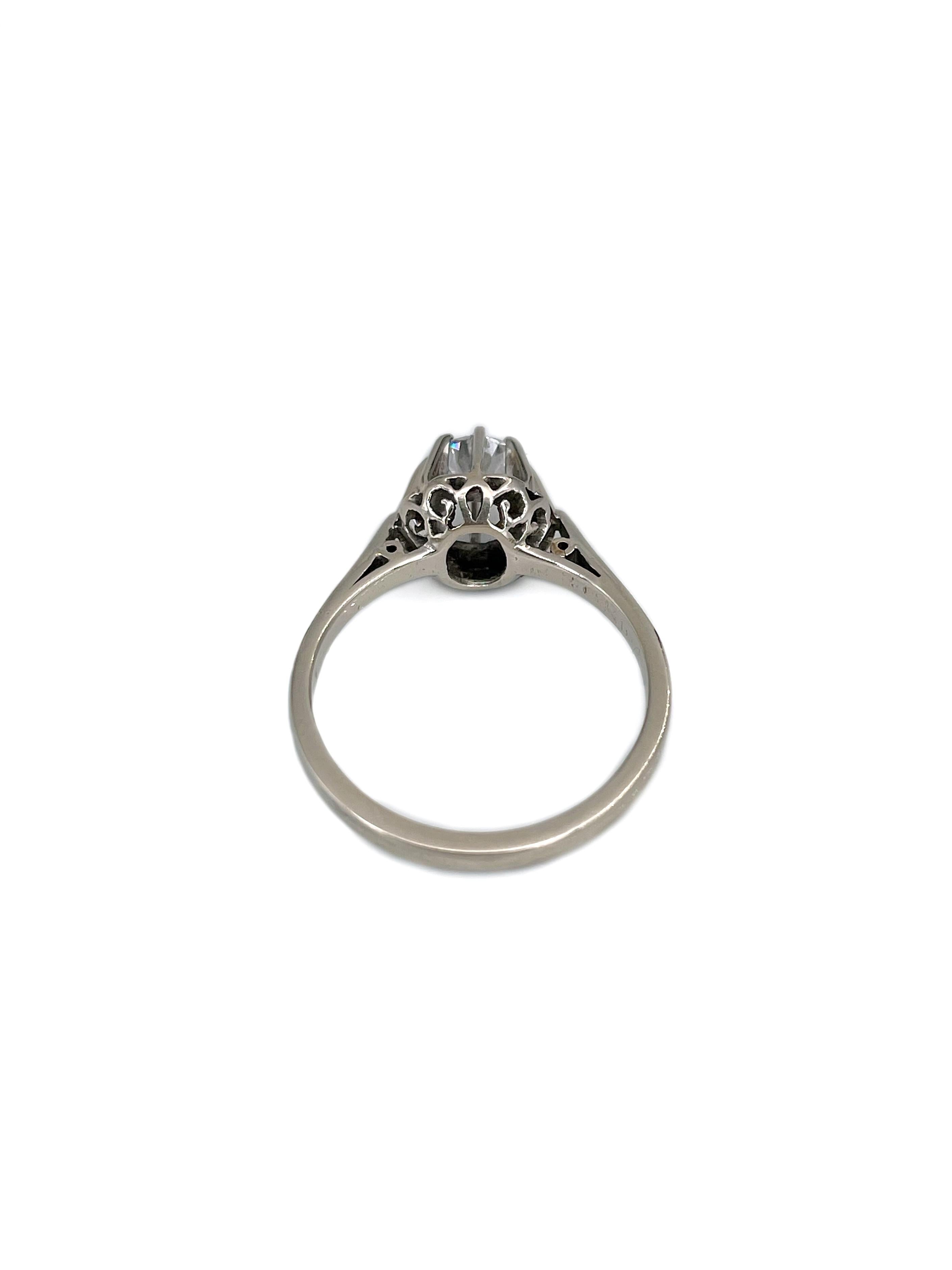 Brilliant Cut Mid Century 18 Karat Gold 0.46 Carat SI1 Diamond Solitaire Engagement Ring For Sale