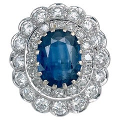 Vintage Mid Century 18 Karat Gold 2.30 Carat Sapphire 1.43 Carat Diamond Cluster Ring