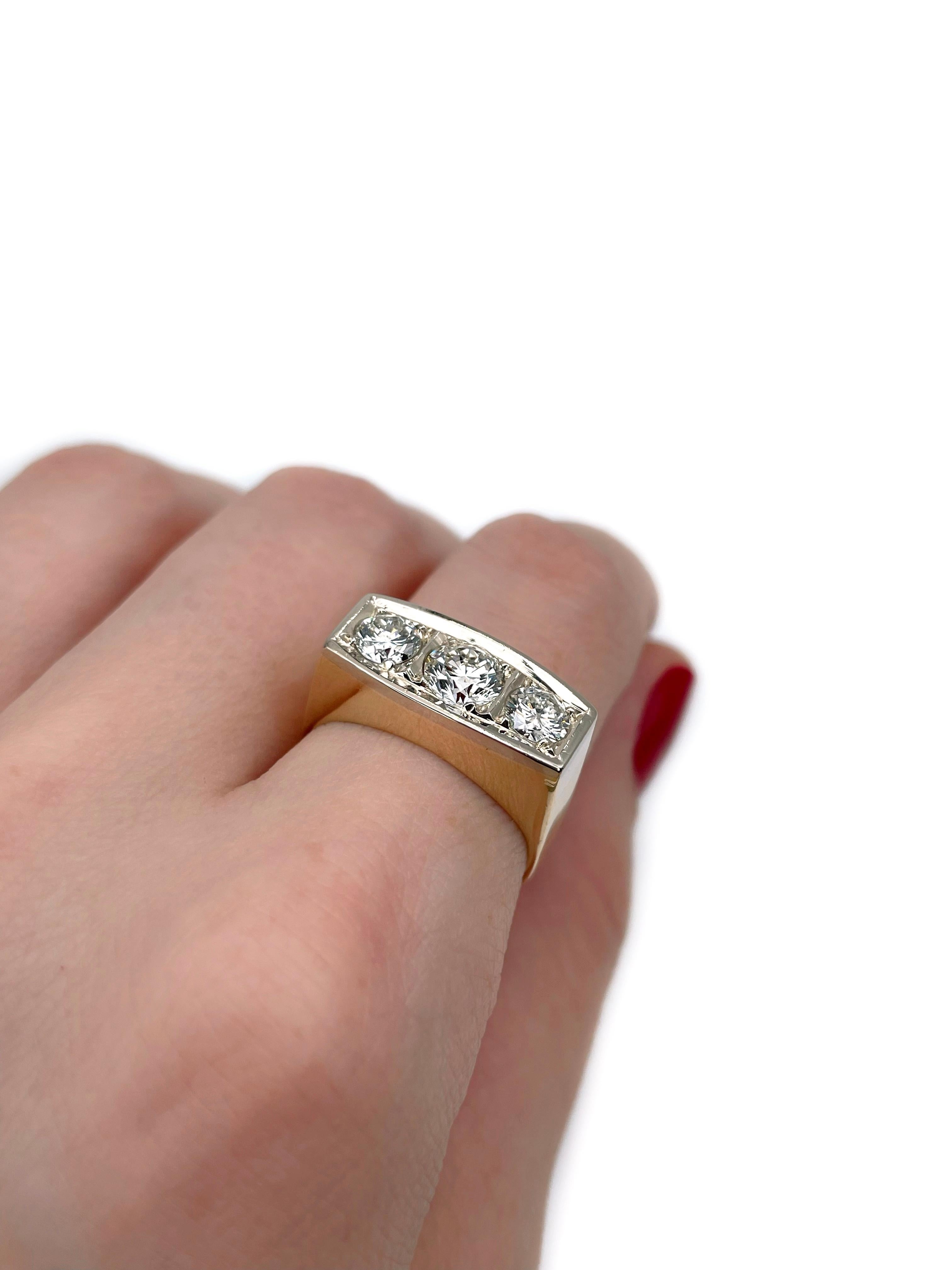 Moderno Anello a tre pietre con diamante in oro 18 carati di metà secolo in vendita