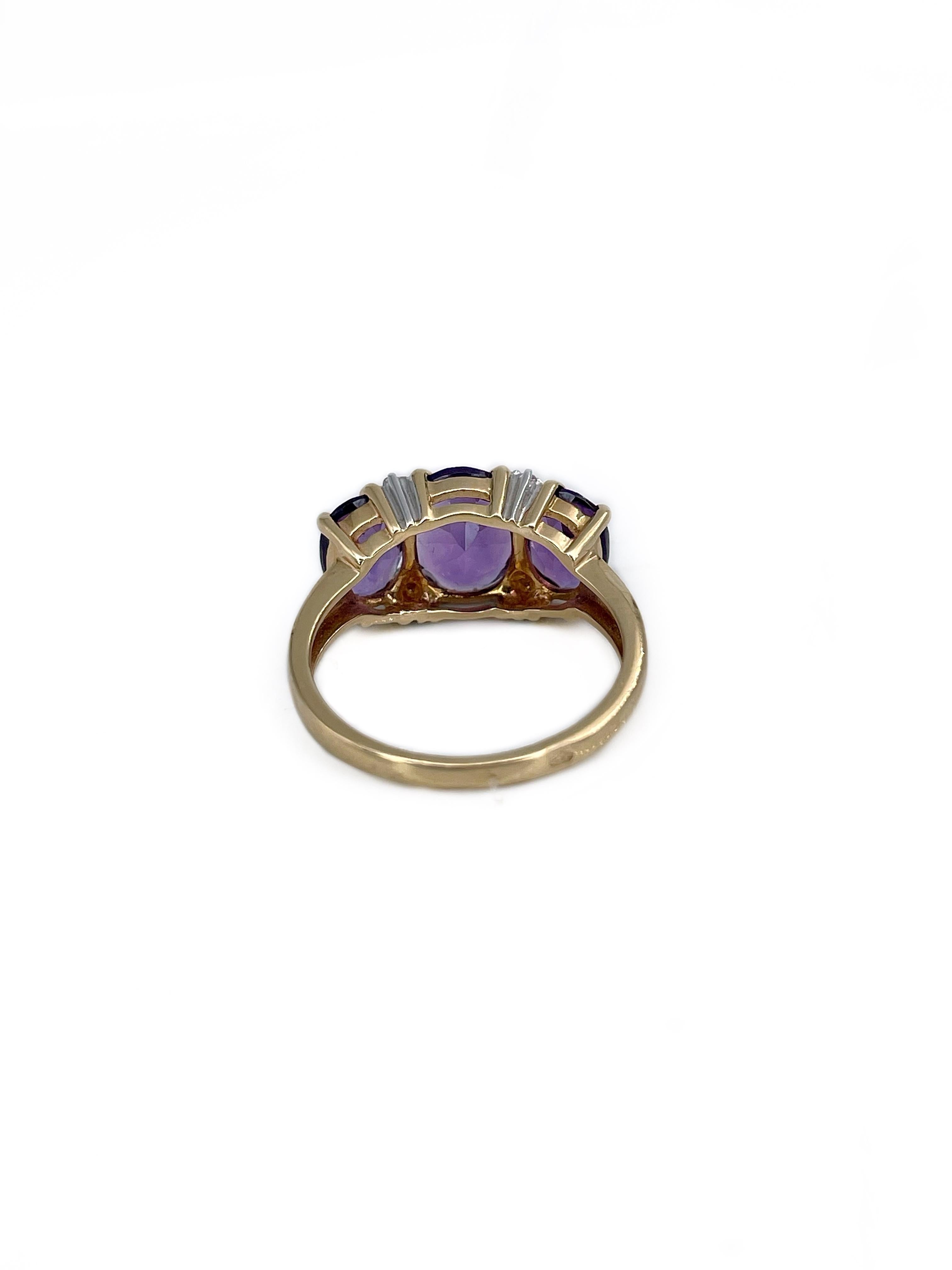 Women's Mid Century 18 Karat Yellow Gold Amethyst Diamond Three-Stone Ring