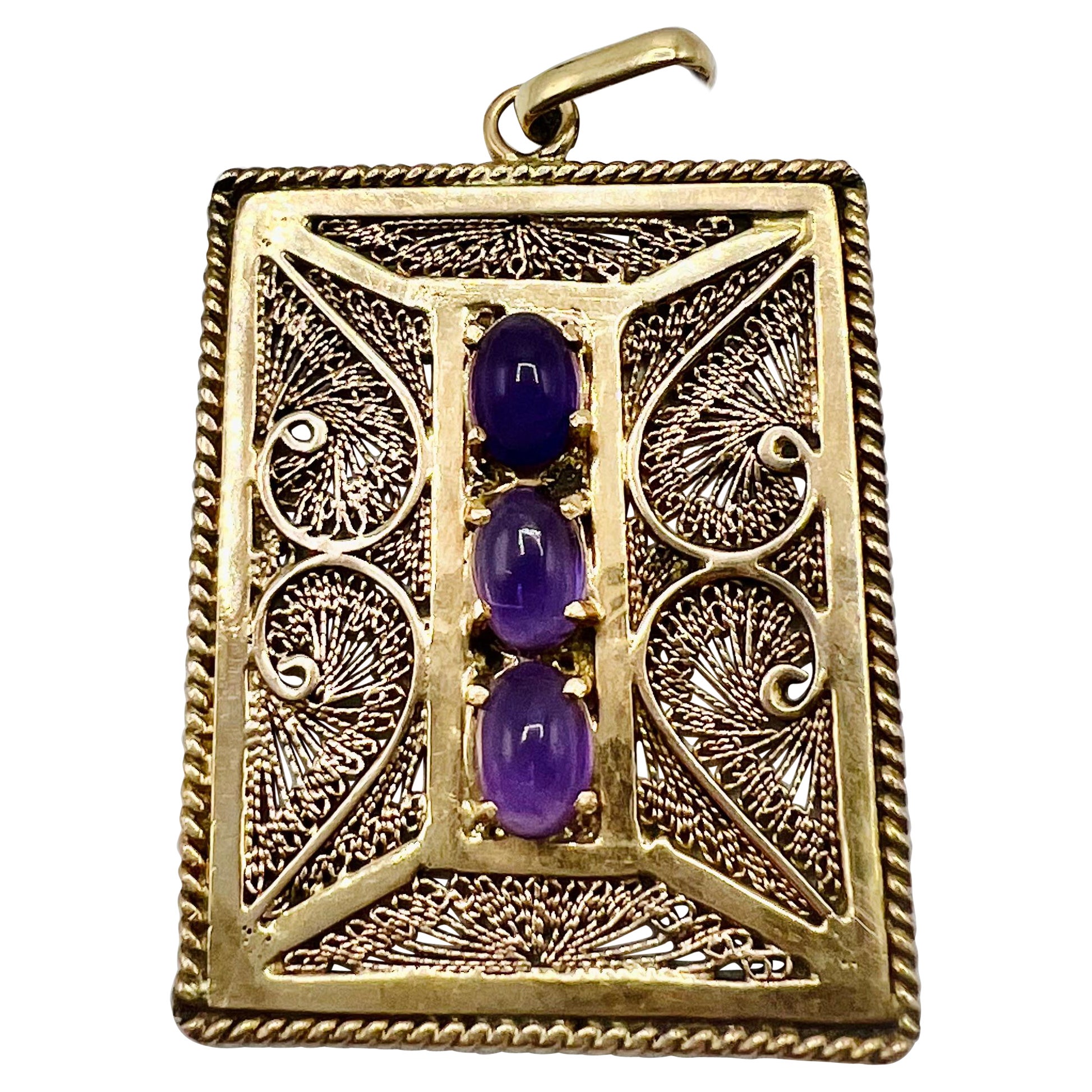 Mid-Century 18K Gold Filigree Pendant with Cabochon Amethysts