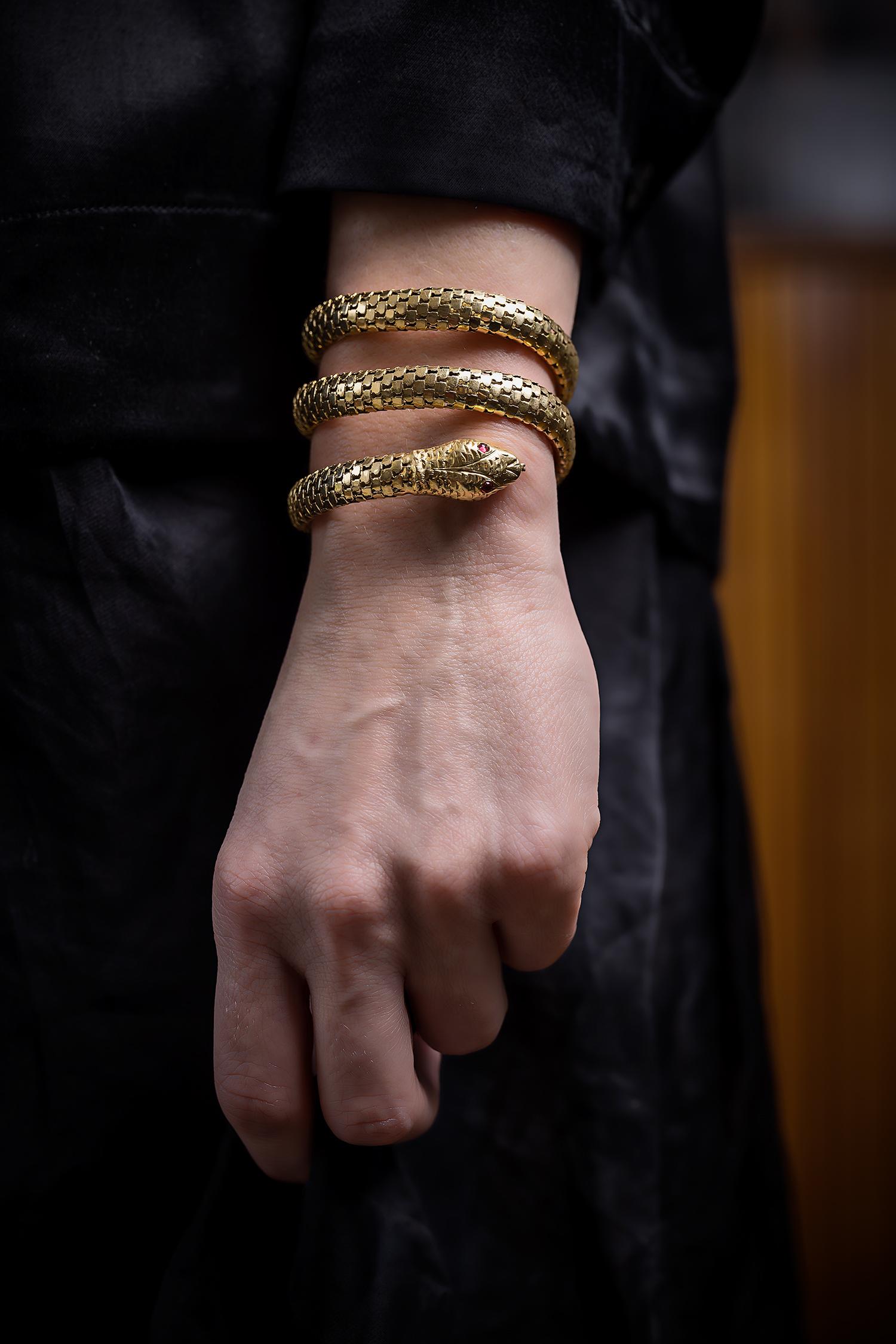 1950s yellow gold Italian Snake Bracelet 3