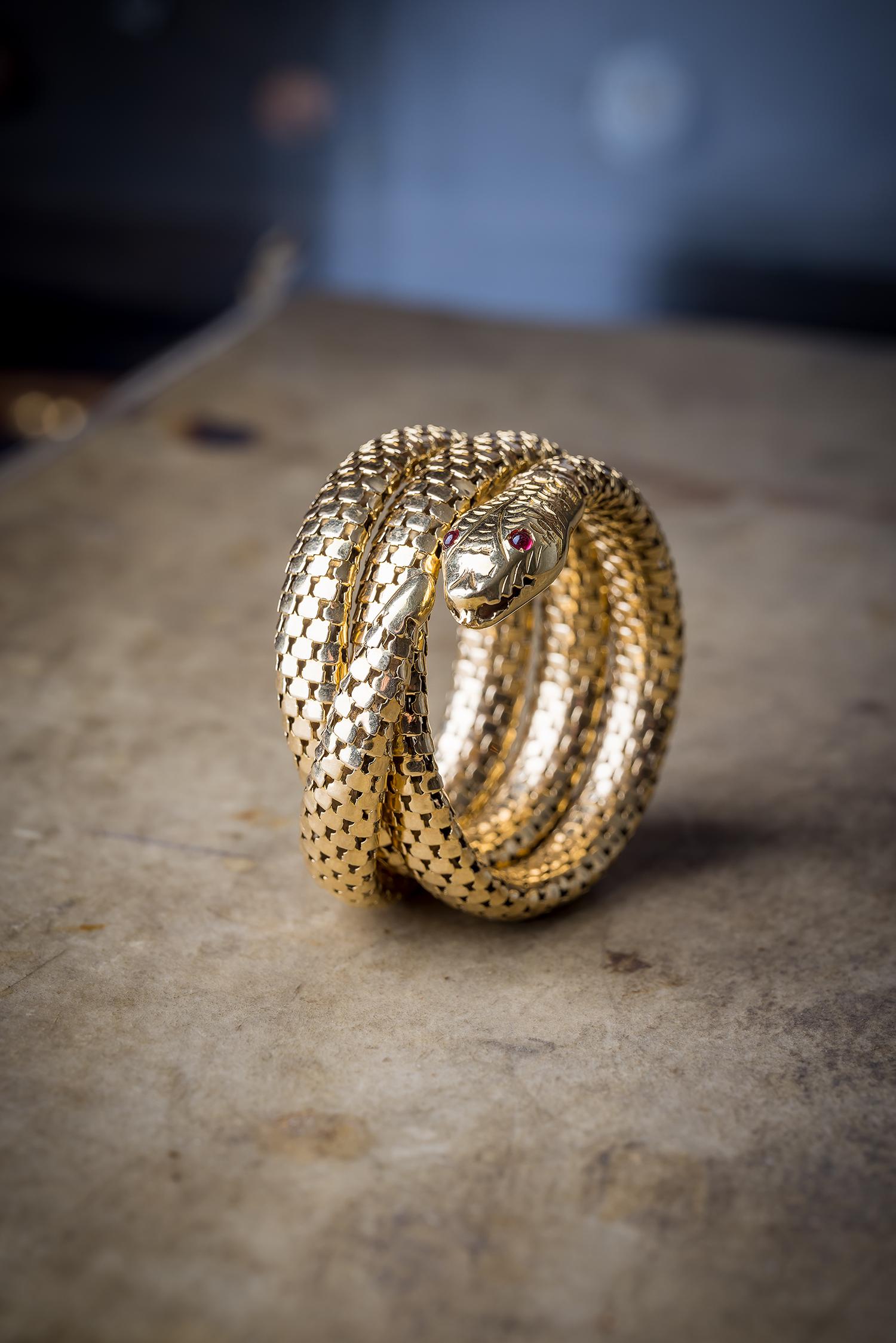 Retro 1950s yellow gold Italian Snake Bracelet