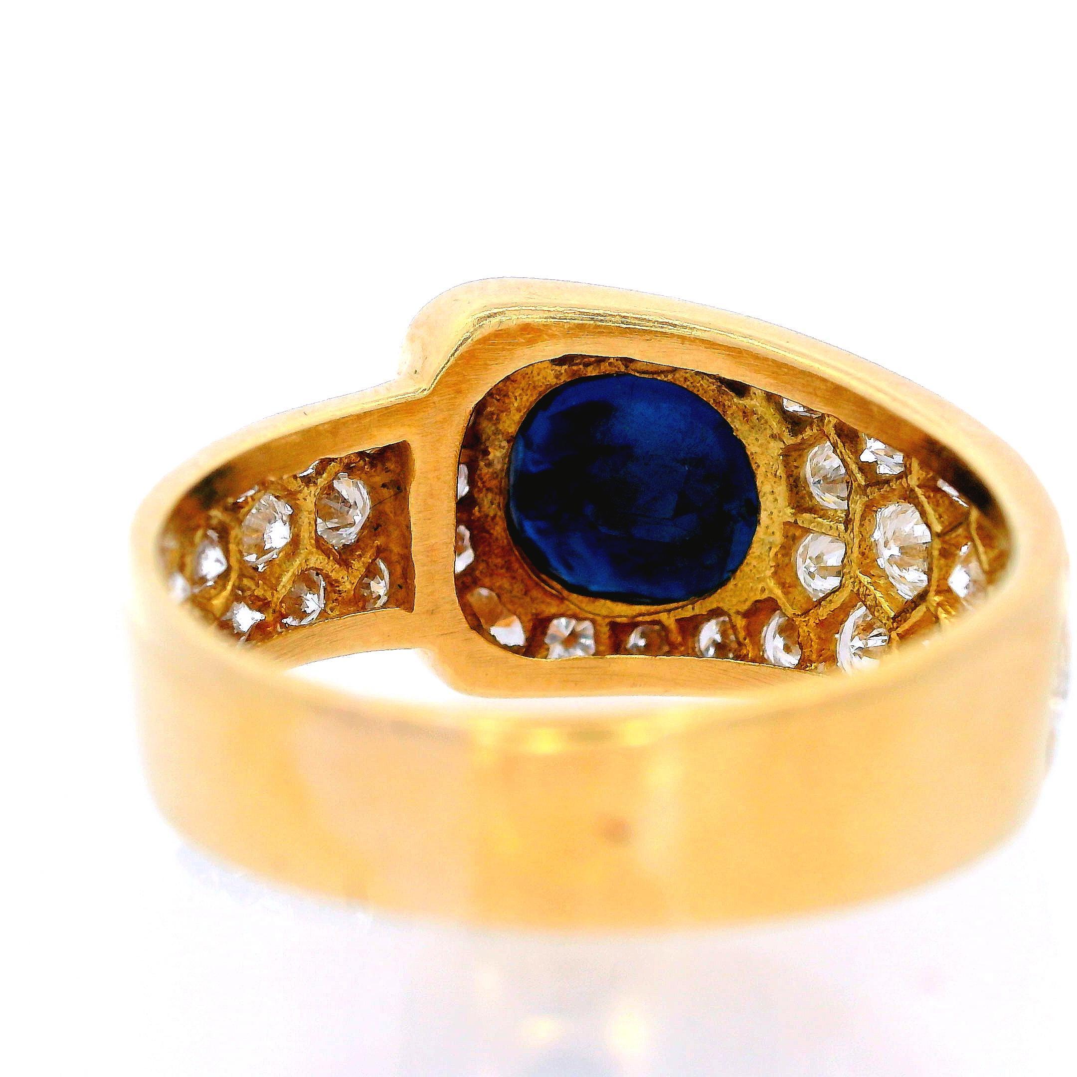 Mid-century 18k Gold Ring with Diamonds and Sapphire In Good Condition For Sale In Aventura, FL