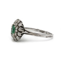 Anello Mid-Century in oro bianco 18 carati con smeraldo e diamante a grappolo