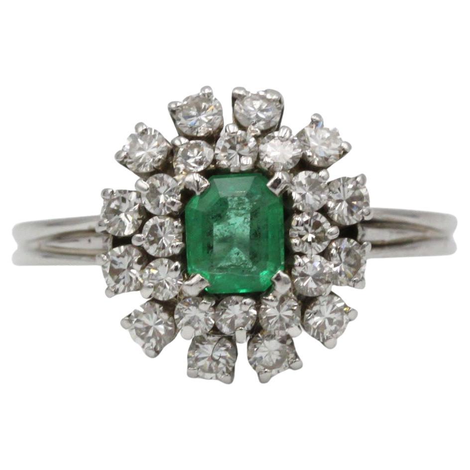 Mid-Century 18K White Gold Emerald & Diamond Daisy Cluster Ring For Sale