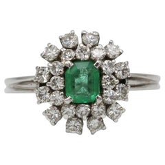 Vintage Mid-Century 18K White Gold Emerald & Diamond Daisy Cluster Ring