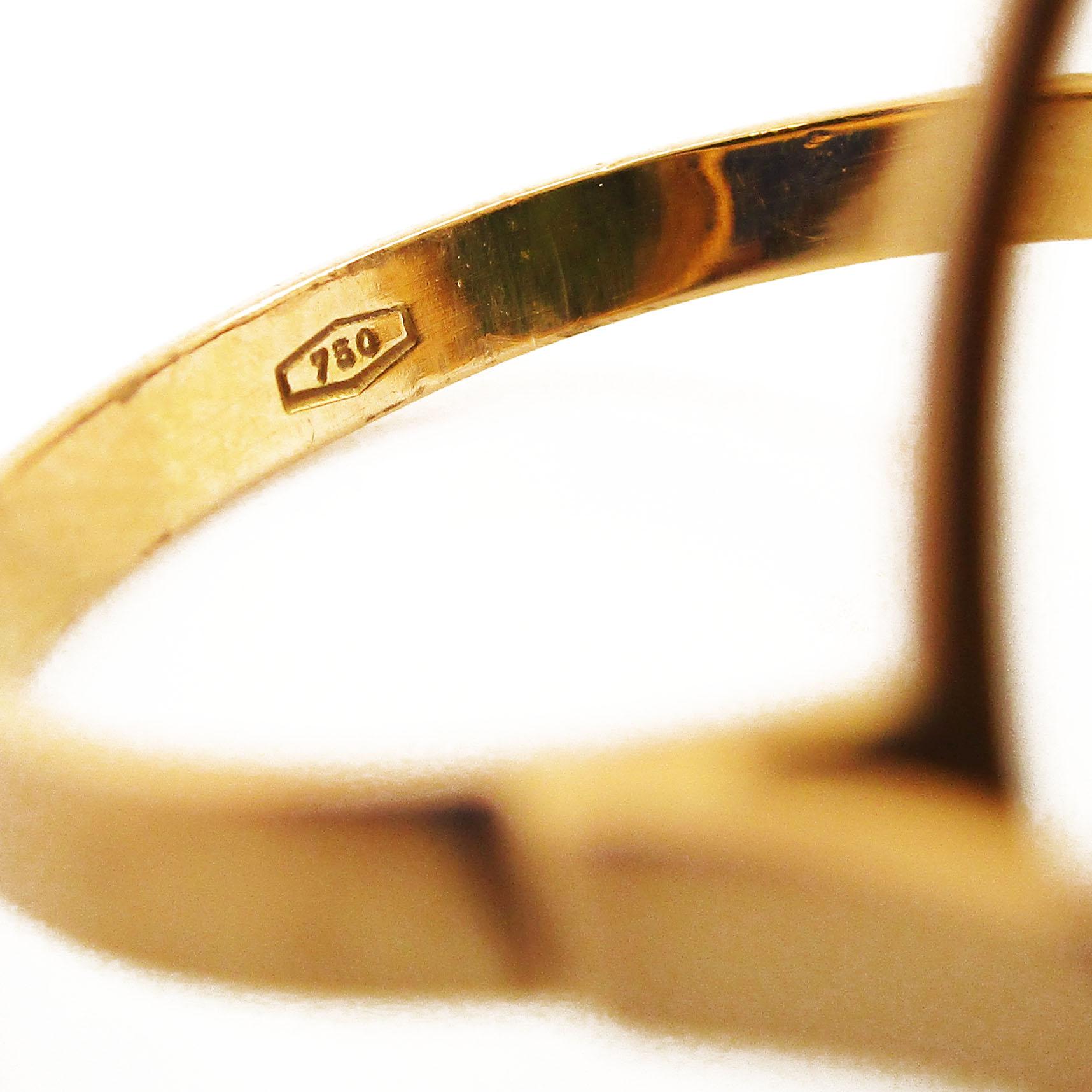 Midcentury 18 Karat Yellow Gold Intaglio Carved Serpentine Ring 1