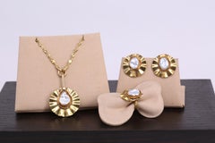 Midcentury 18-Karat Yellow Gold Set with Diamonds and Biwa Pearls