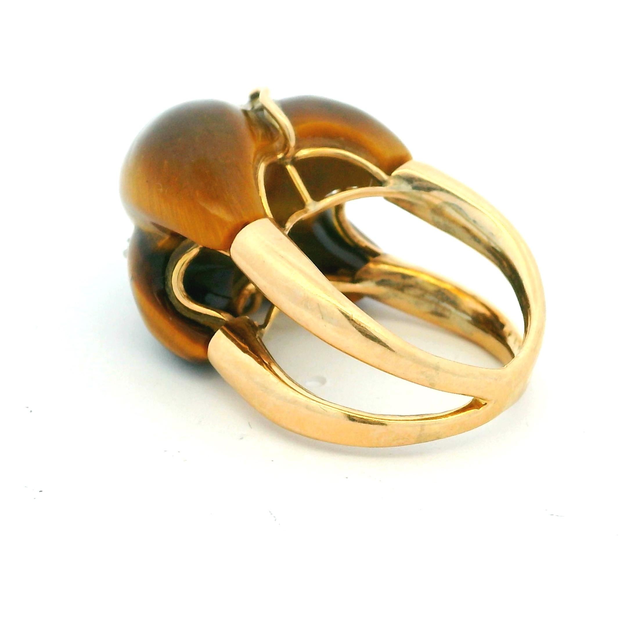 Anello Mid-Century in oro giallo 18 carati con occhio di tigre e diamanti Sugarloaf in vendita 5