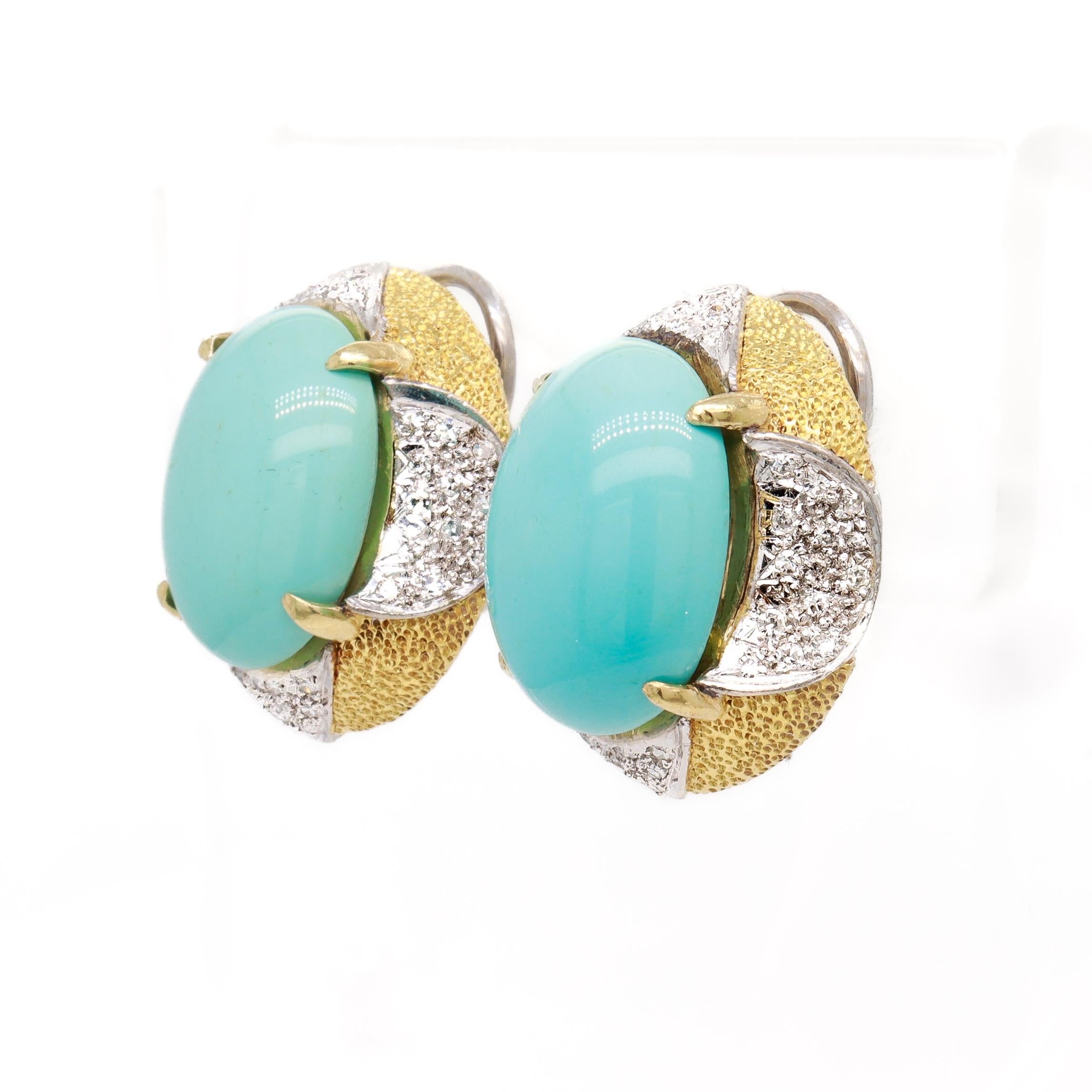 Orecchini a clip di metà secolo in oro giallo 18 carati, cabochon di turchese e diamanti In condizioni buone in vendita a Philadelphia, PA