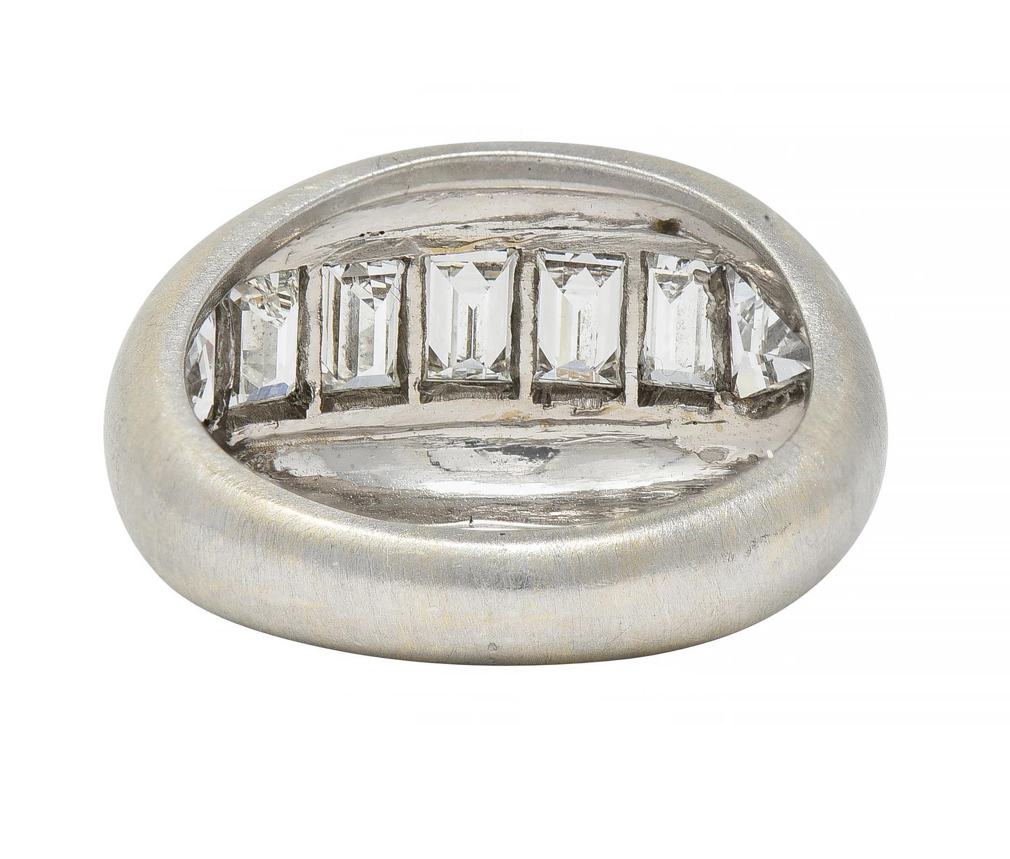 Mid-Century 1,90 CTW Diamant Platin Vintage Channel Band Unisex-Ring, Vintage im Zustand „Hervorragend“ im Angebot in Philadelphia, PA