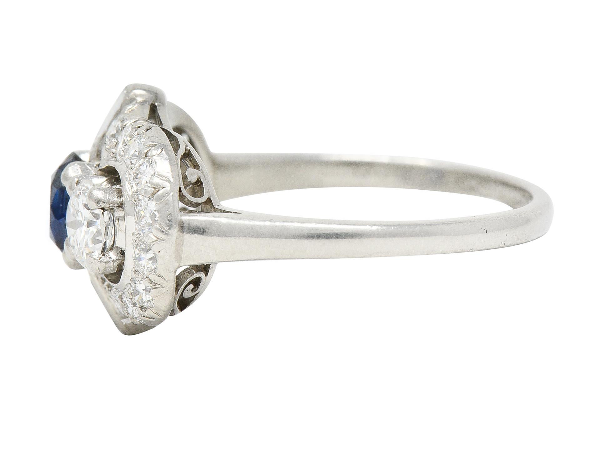Women's or Men's Mid-Century 1.95 Carats Sapphire Diamond Platinum Cluster Vintage Dinner Ring For Sale
