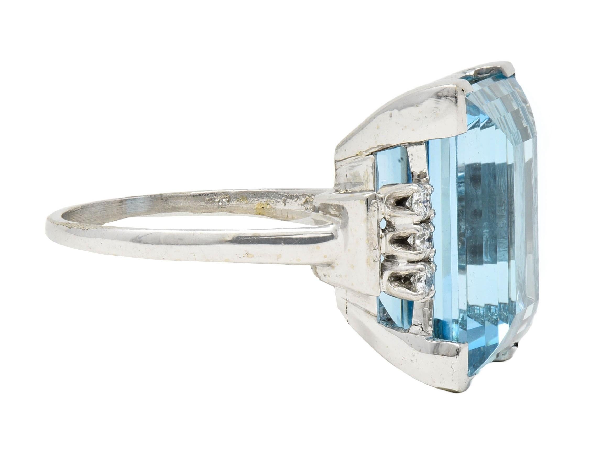 Medio Siglo 19.50 CTW Aguamarina Diamante 18K Oro Blanco Anillo de Cóctel Vintage en Excelente estado para la venta en Philadelphia, PA