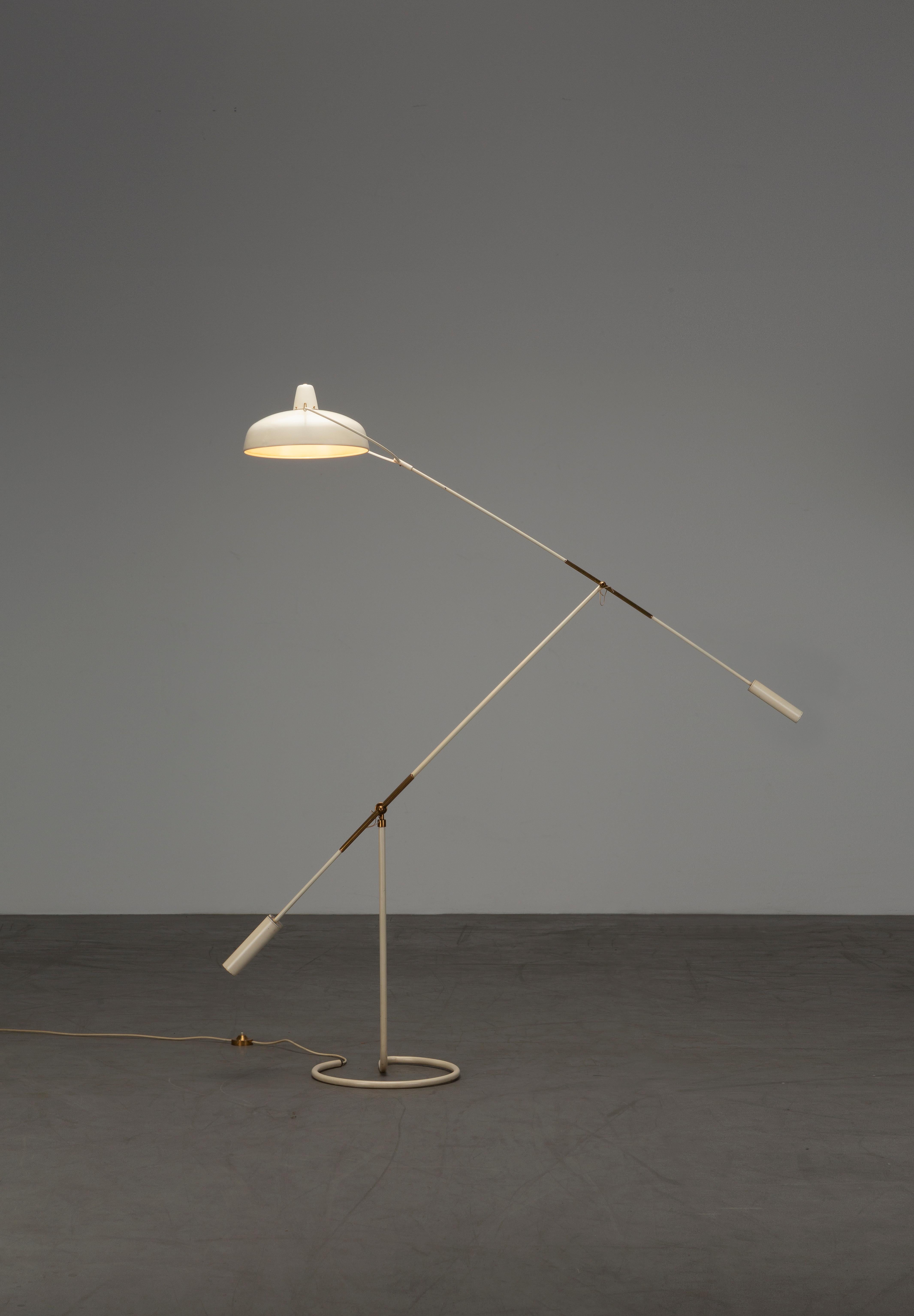Lampada da terra vintage Franco Legler Movalux, metà del secolo 1950 In condizioni discrete in vendita a London, GB