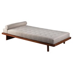 Wood Daybeds