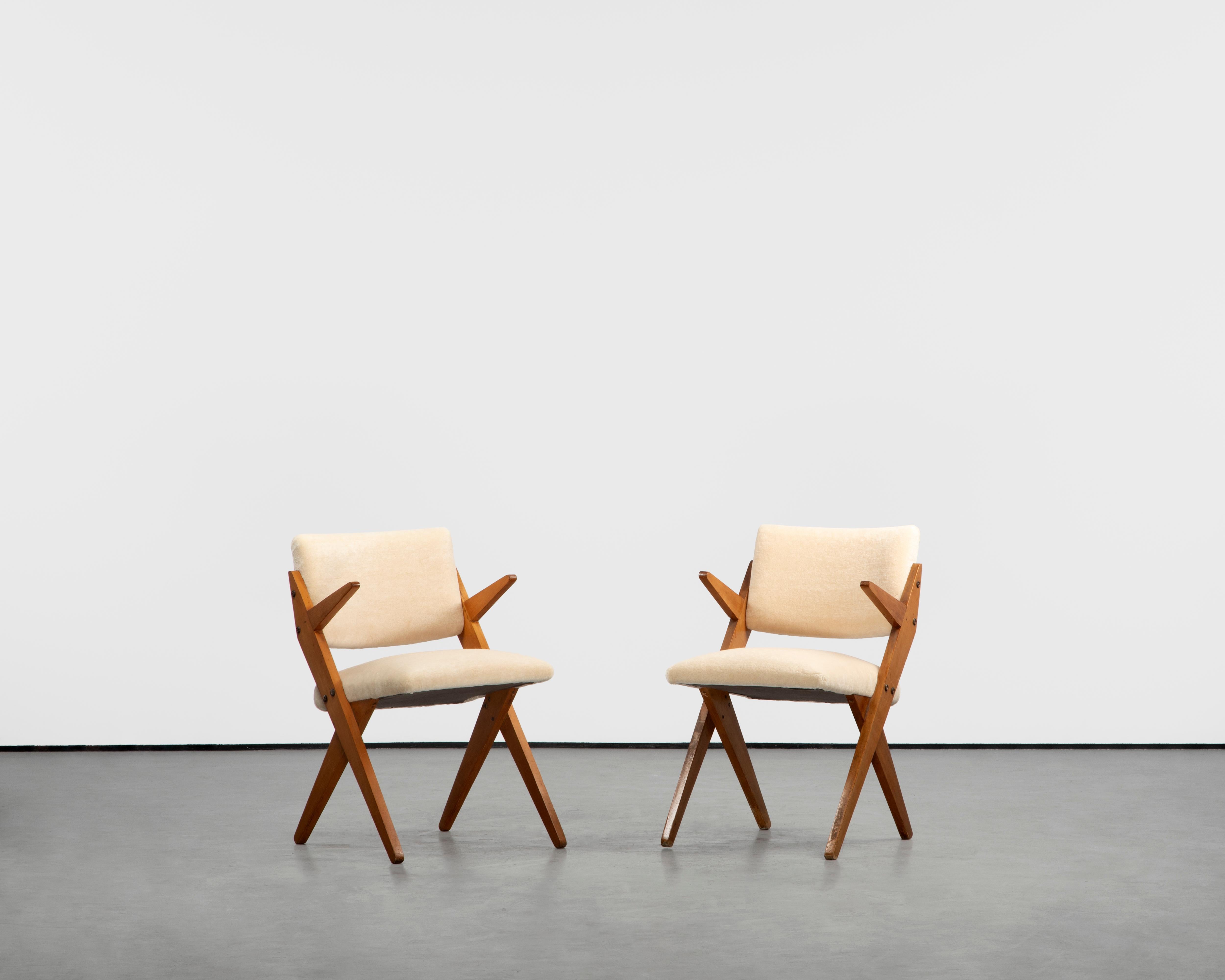 Sillones juveniles José Zanine Caldas Vintage de mediados de siglo de 1950 en venta 1