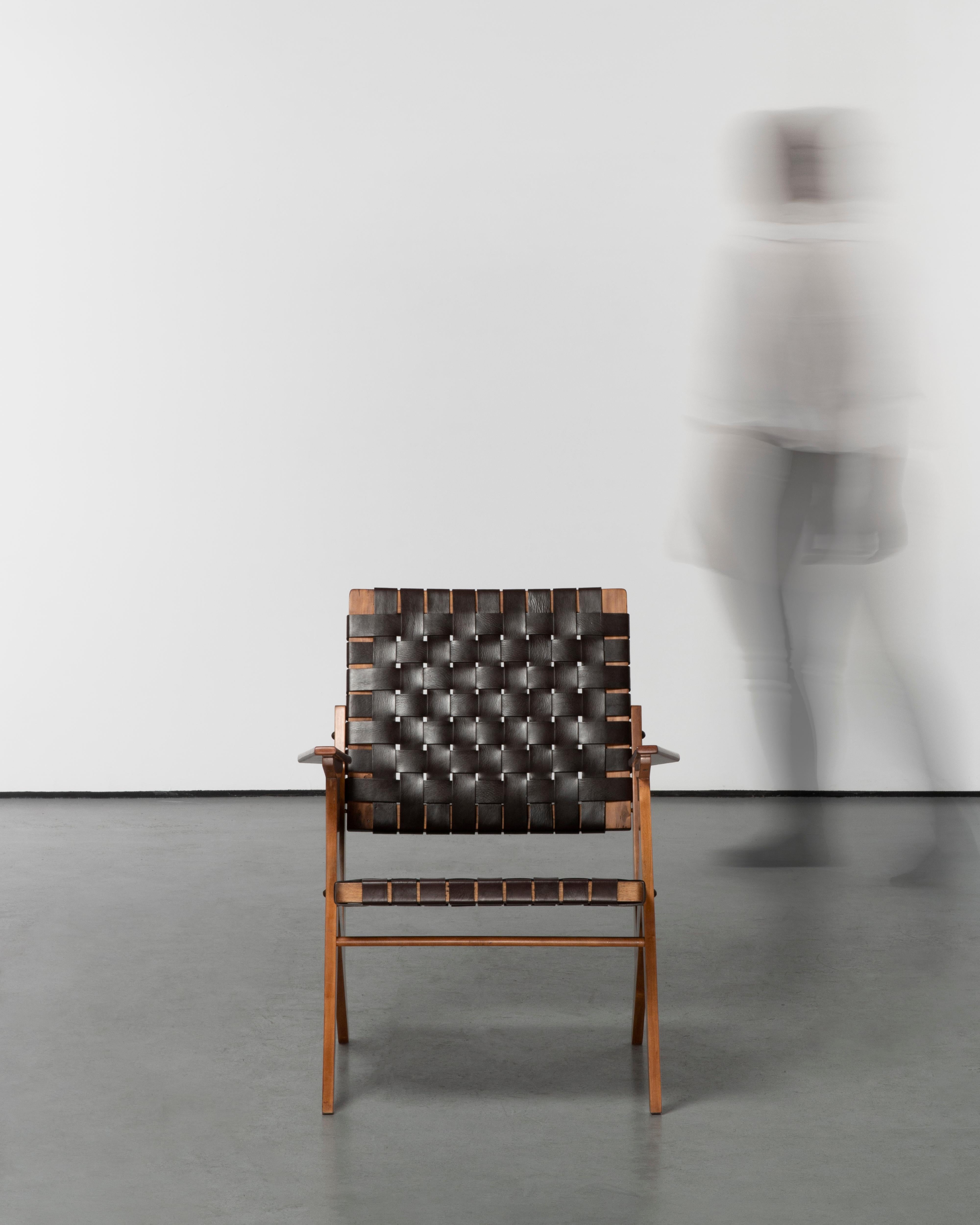 Mid-20th Century Mid-Century 1950 Vintage Zanine Caldas Armchair For Sale