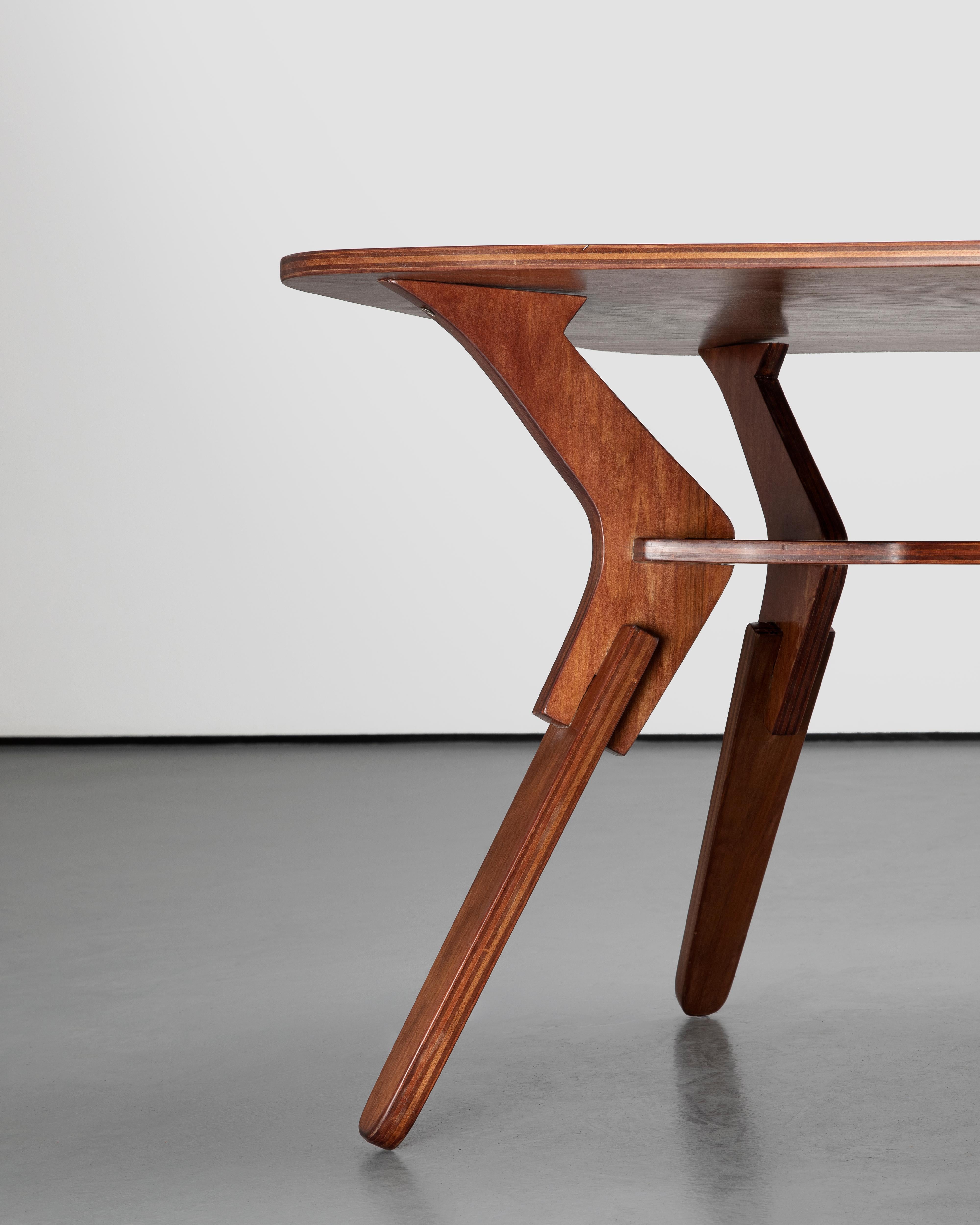 Mesa auxiliar Zanine Caldas Vintage de mediados de siglo de 1950 Madera contrachapada en venta