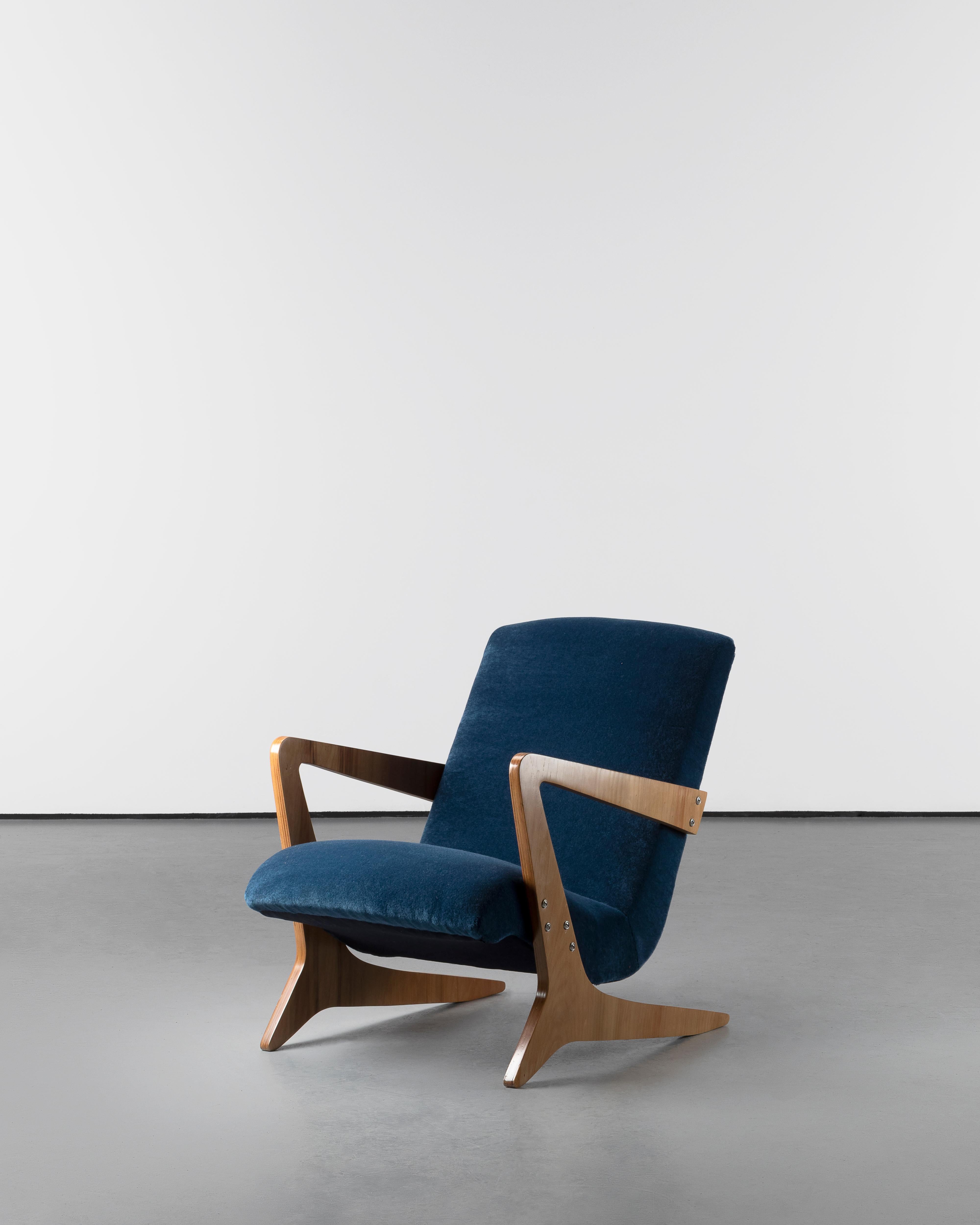 Mid-Century 1950 Vintage Zanine Caldas Zeca Armchair For Sale 1
