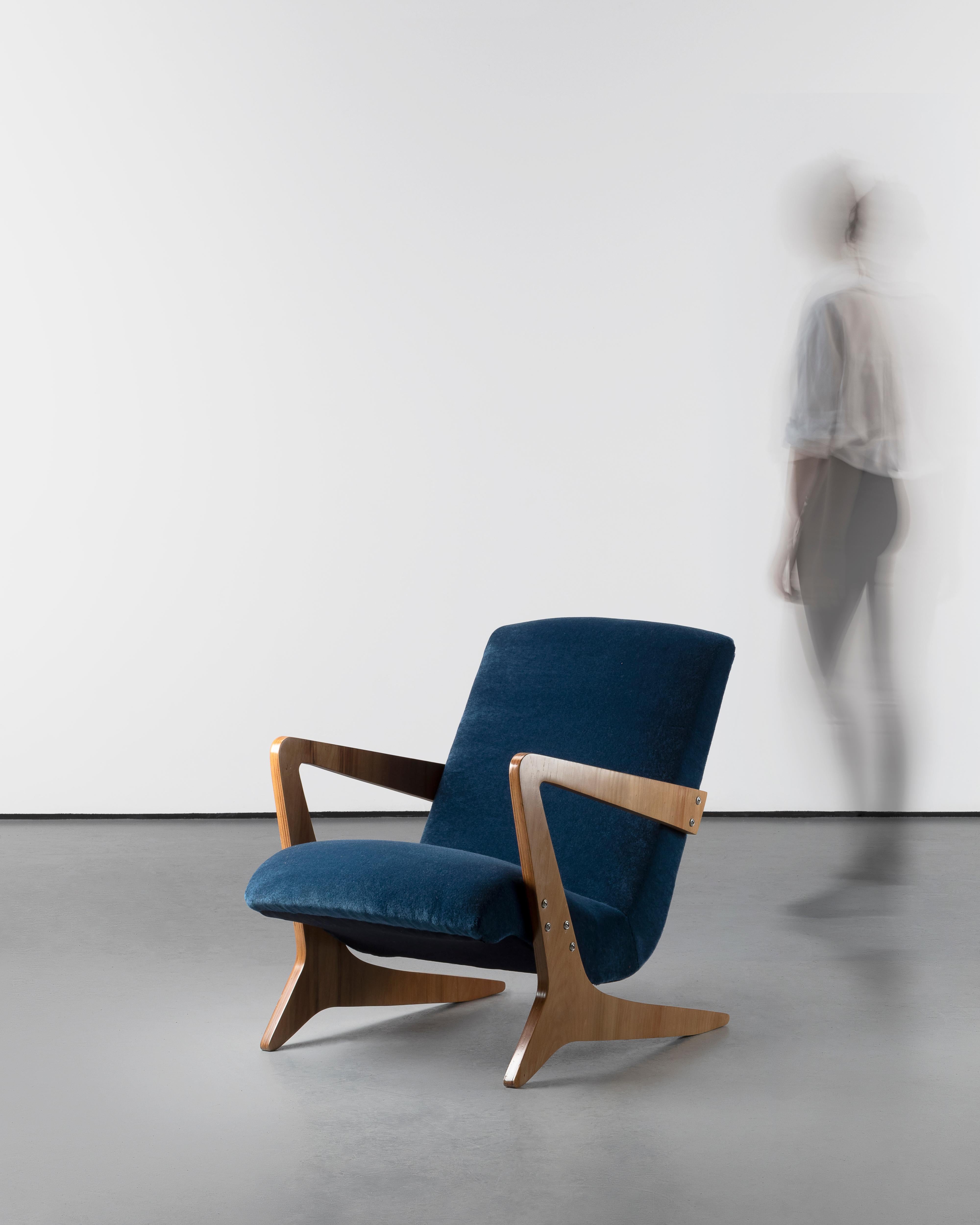 Mid-Century 1950 Vintage Zanine Caldas Zeca Armchair For Sale 2