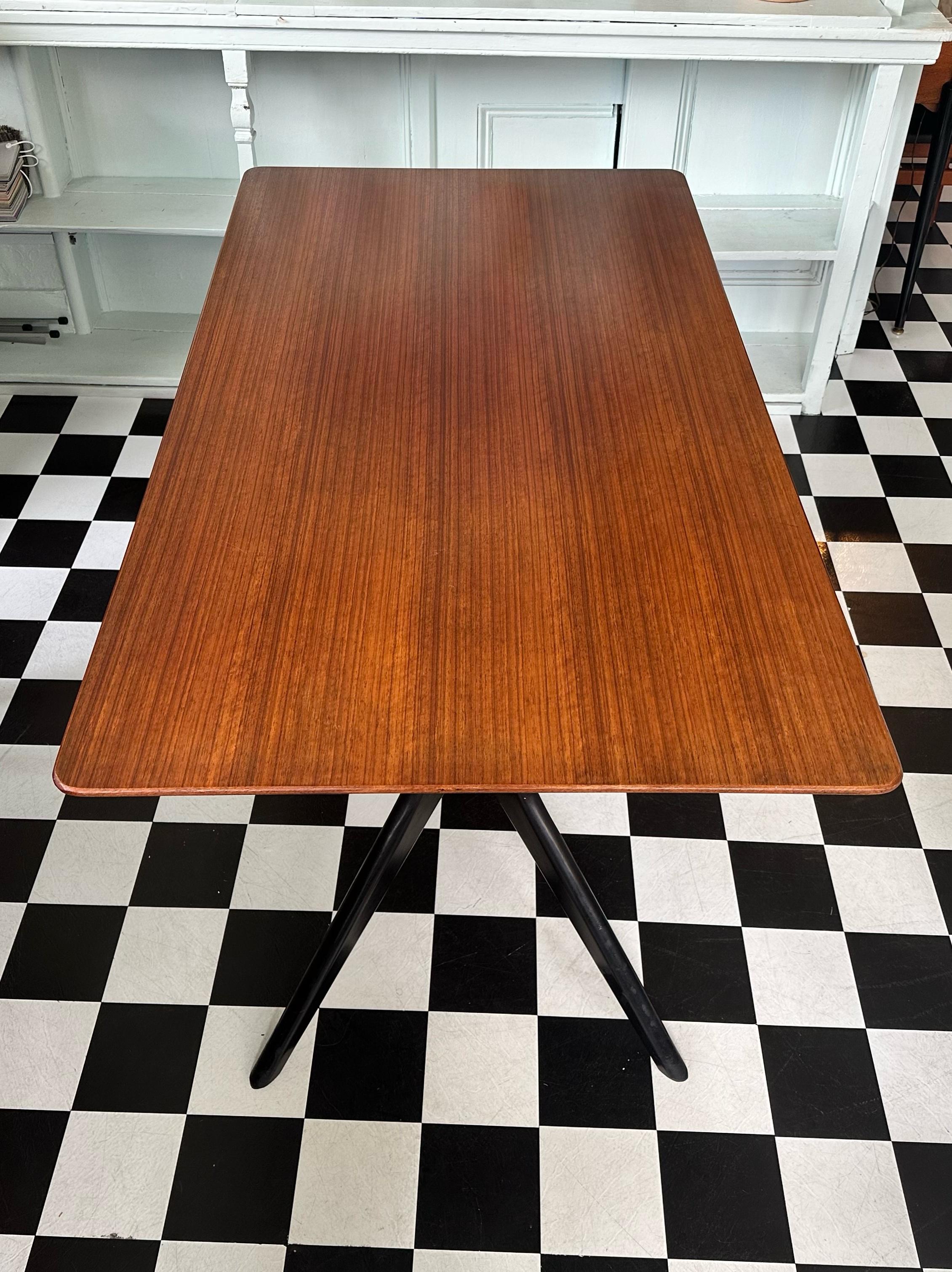 Mid Century 1950’s Dining ‘Helicopter’ Table by E Gomme G Plan For Sale 1