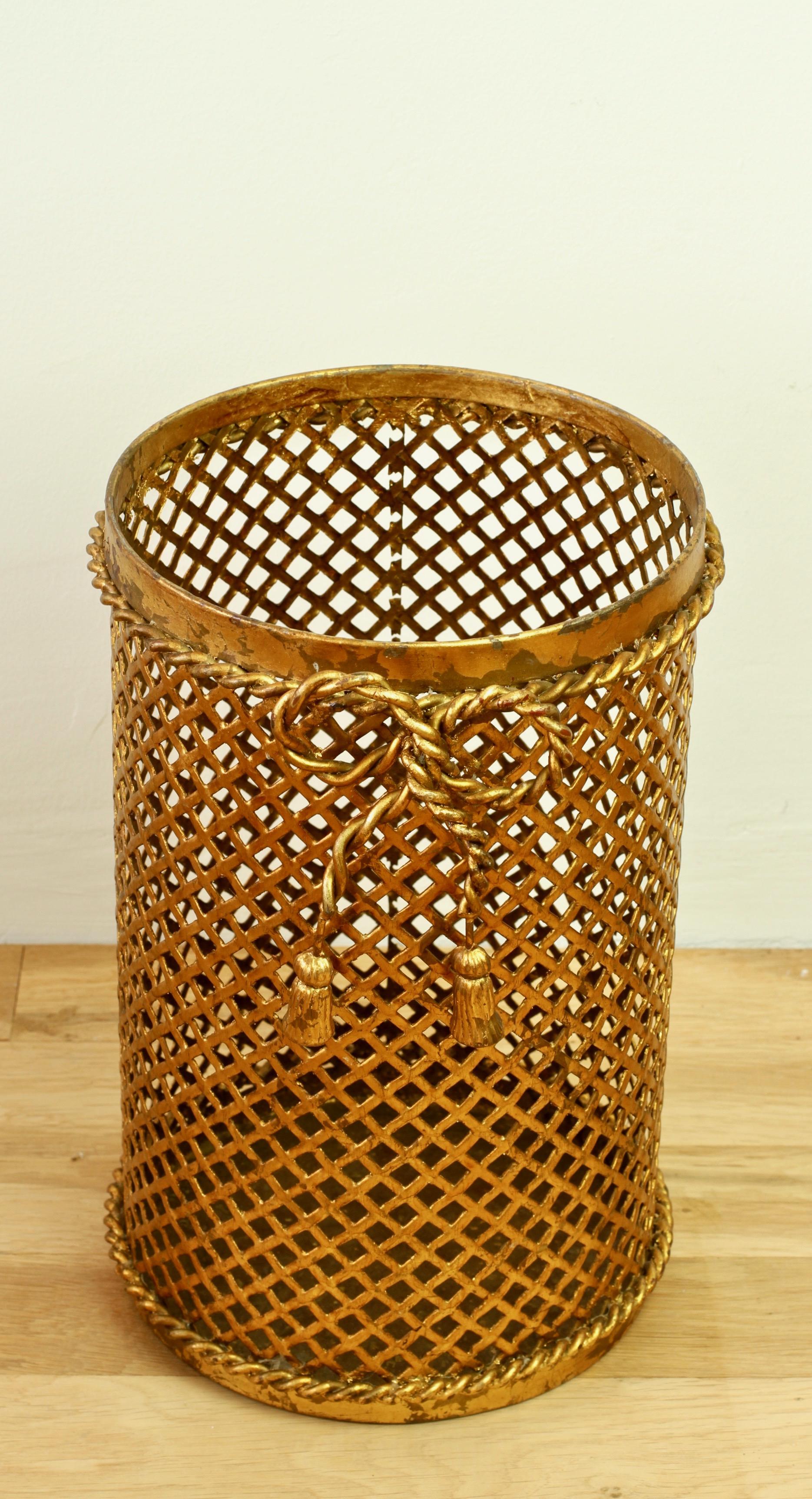 Mid-Century 1950s Hollywood Regency Italian Gold Gilded Waste Paper Basket 3