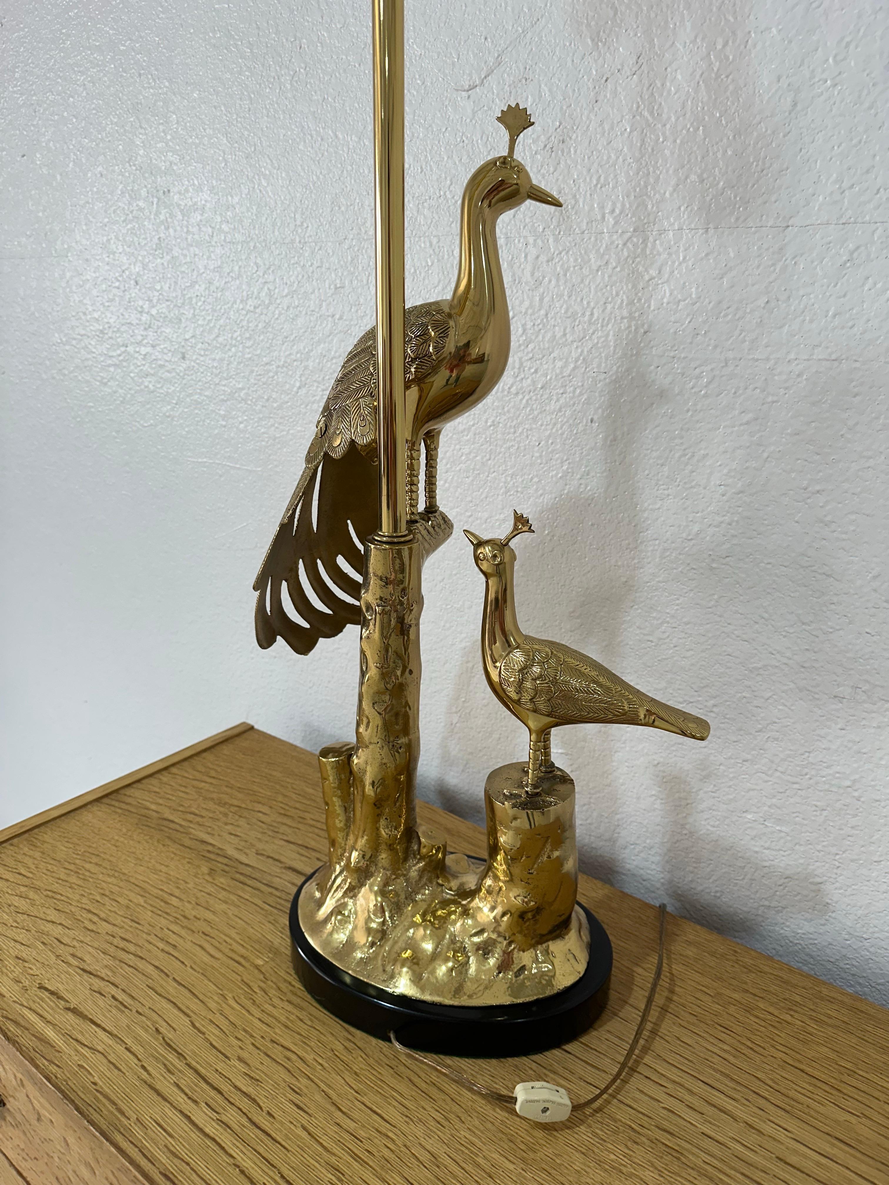 Lampada da tavolo Marbro in ottone con pavone Hollywood Regency, metà secolo 1950 in vendita 1