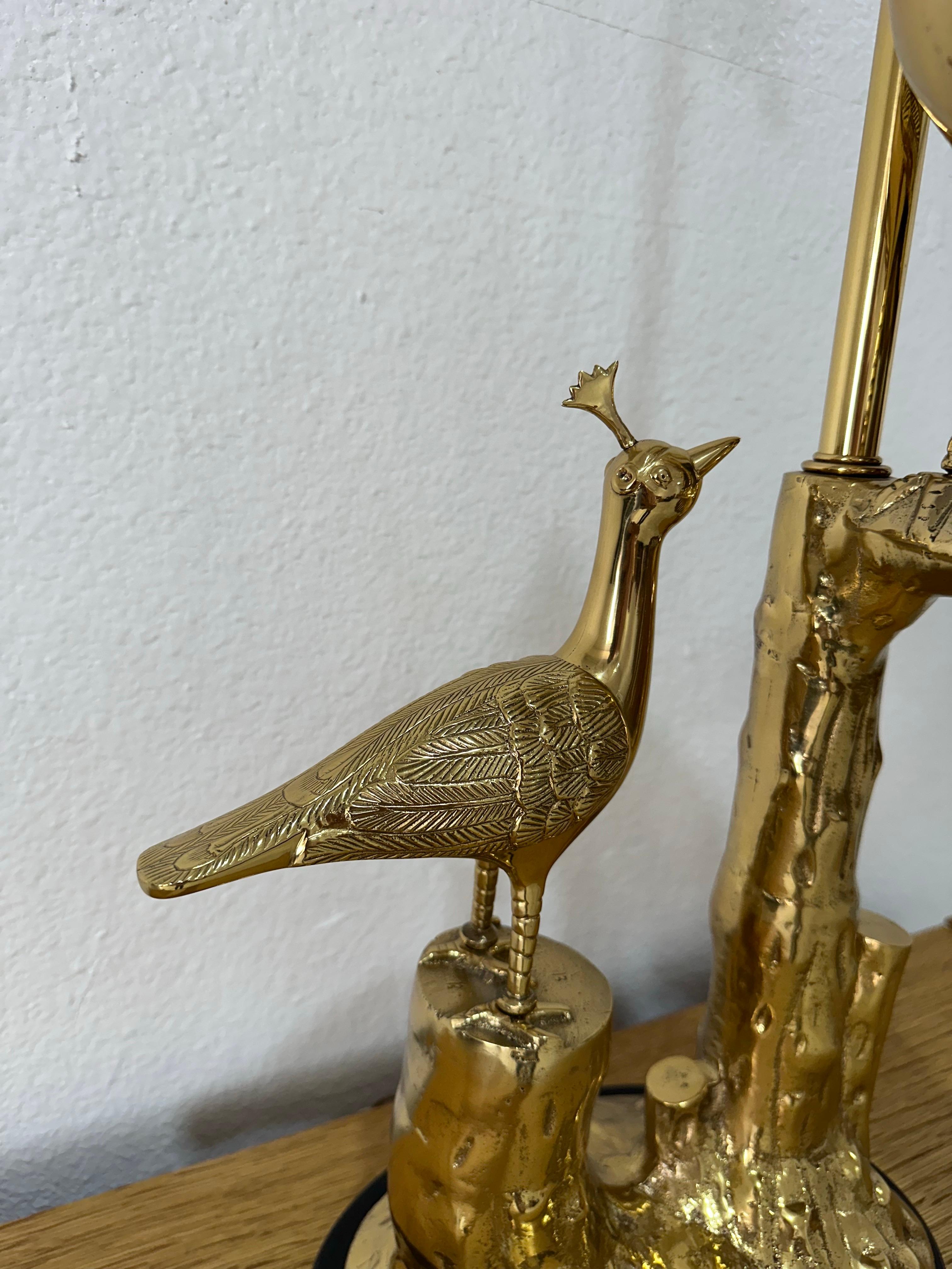 Lampada da tavolo Marbro in ottone con pavone Hollywood Regency, metà secolo 1950 in vendita 3